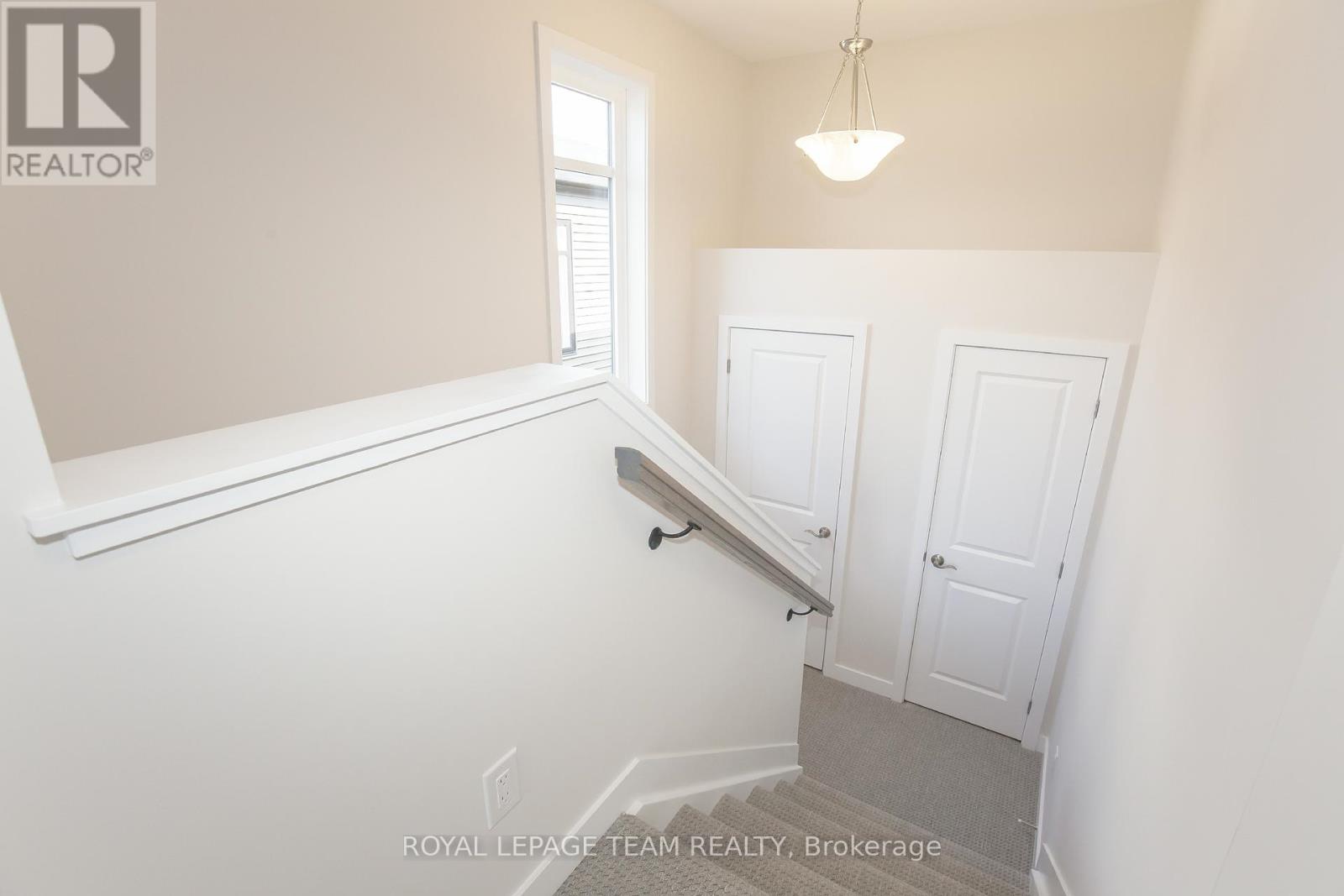 206 Tussock Private, Ottawa, Ontario  K1X 0G7 - Photo 28 - X12455005