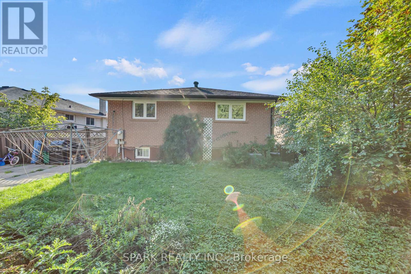 Upper - 16 Horwood Drive, Brampton, Ontario  L6X 2B8 - Photo 14 - W12454805