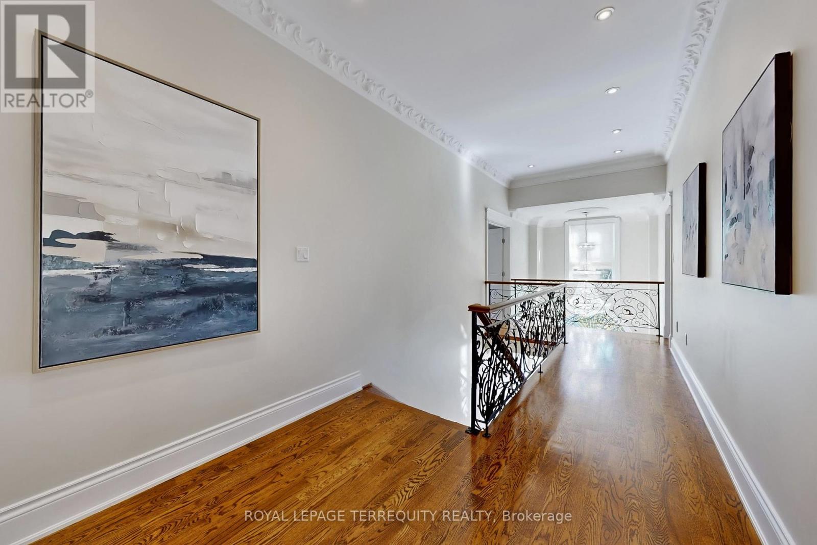 12 Highland Hill, Toronto, Ontario  M6A 2P8 - Photo 20 - W12454830
