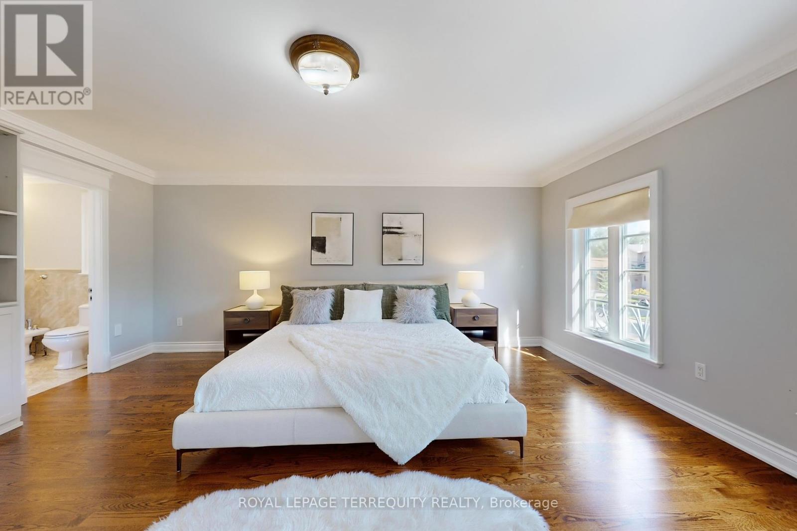 12 Highland Hill, Toronto, Ontario  M6A 2P8 - Photo 21 - W12454830