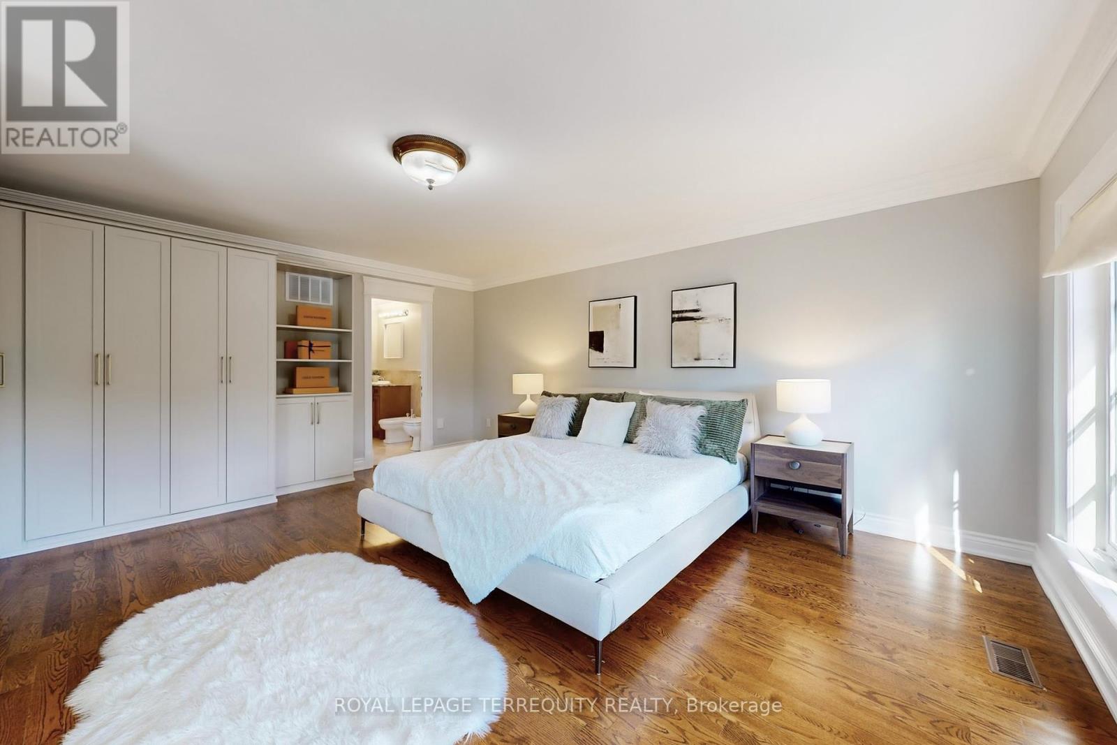 12 Highland Hill, Toronto, Ontario  M6A 2P8 - Photo 23 - W12454830