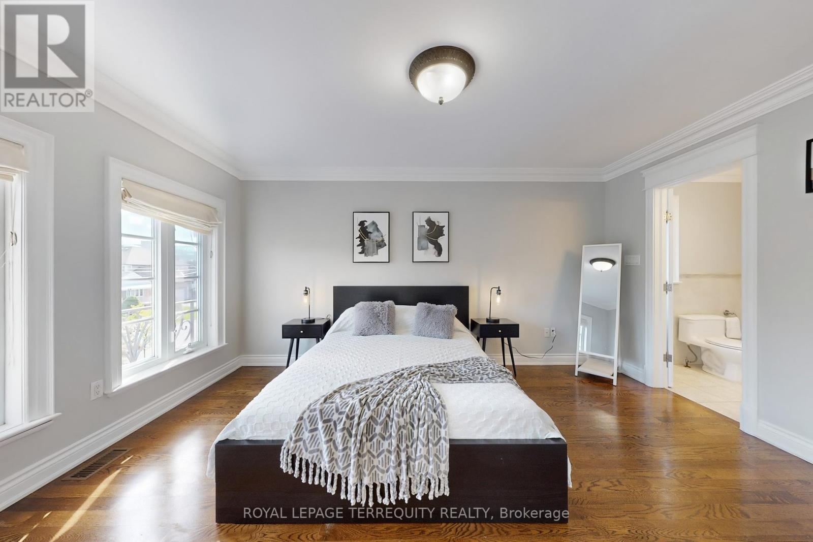 12 Highland Hill, Toronto, Ontario  M6A 2P8 - Photo 28 - W12454830