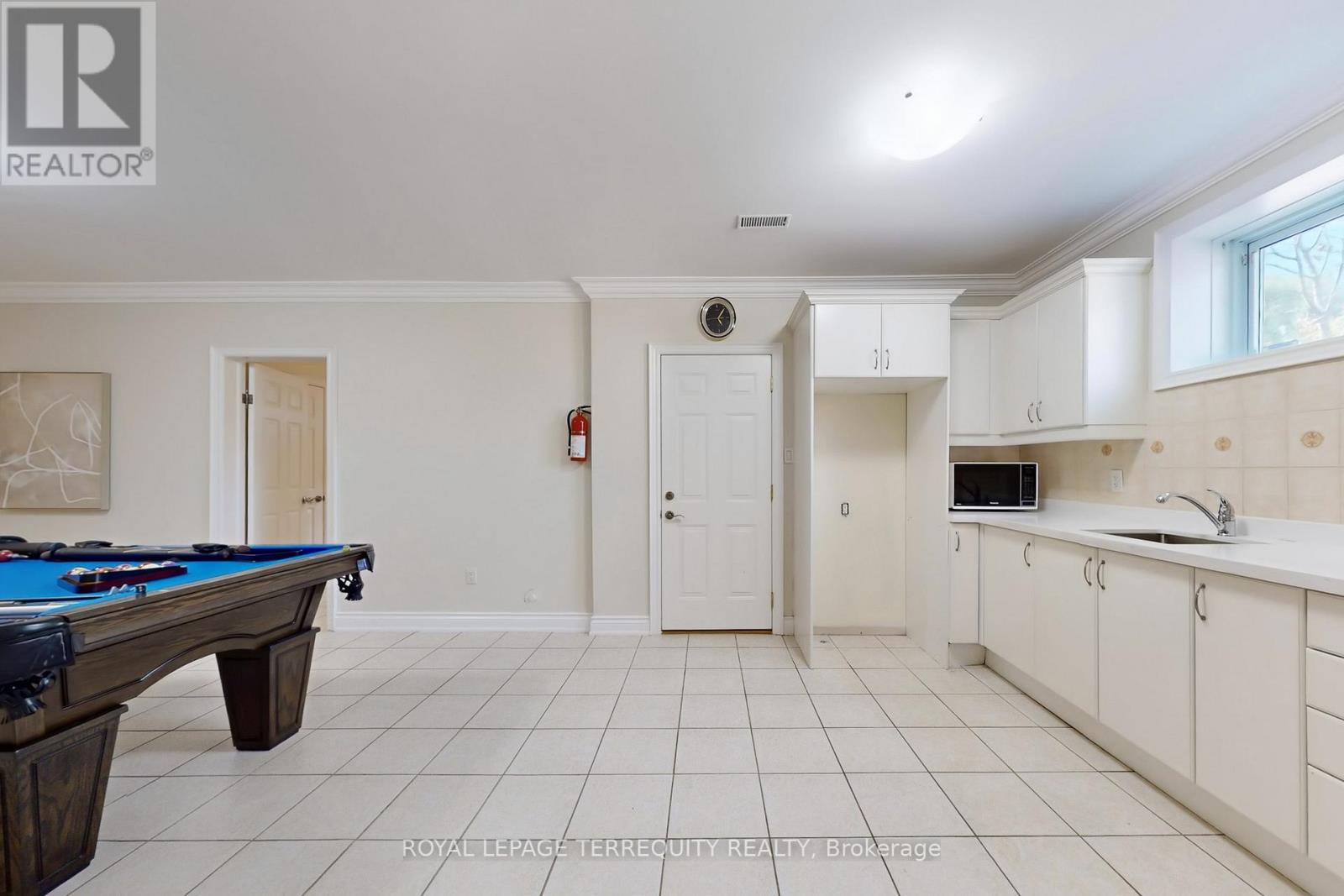 12 Highland Hill, Toronto, Ontario  M6A 2P8 - Photo 43 - W12454830