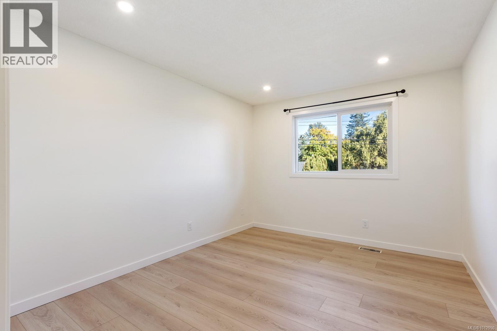 525 Salish St, Comox, British Columbia  V9M 5L5 - Photo 8 - 1012050