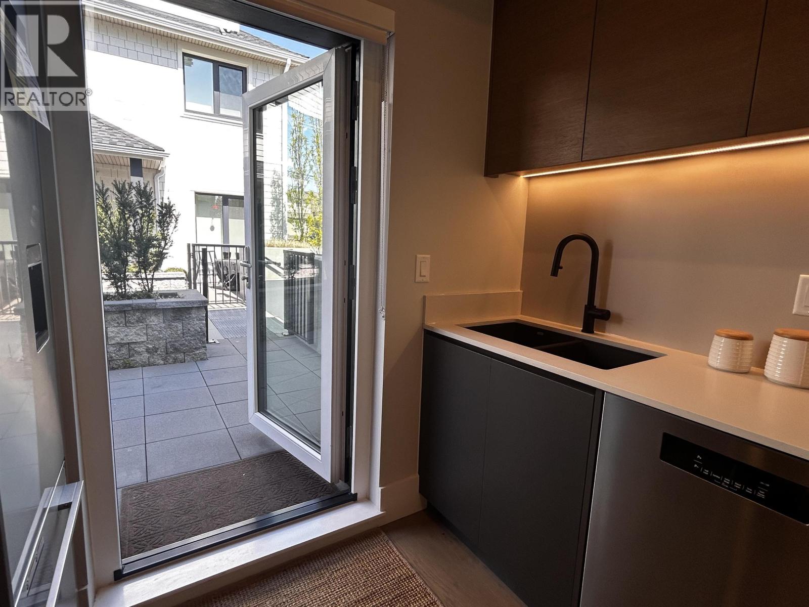1341 E 21st Avenue, Vancouver, British Columbia  V5V 1T1 - Photo 4 - R3056871