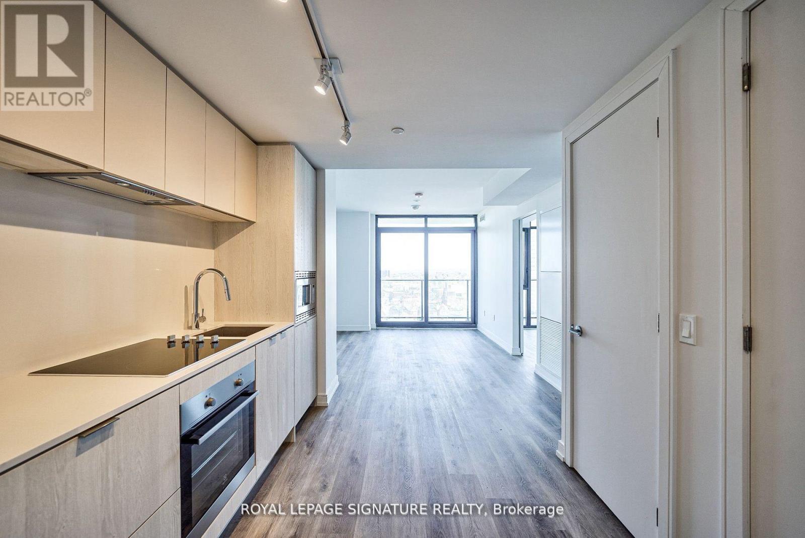 1421 - 1 Jarvis Street, Hamilton, Ontario  L8R 3J2 - Photo 8 - X12454823