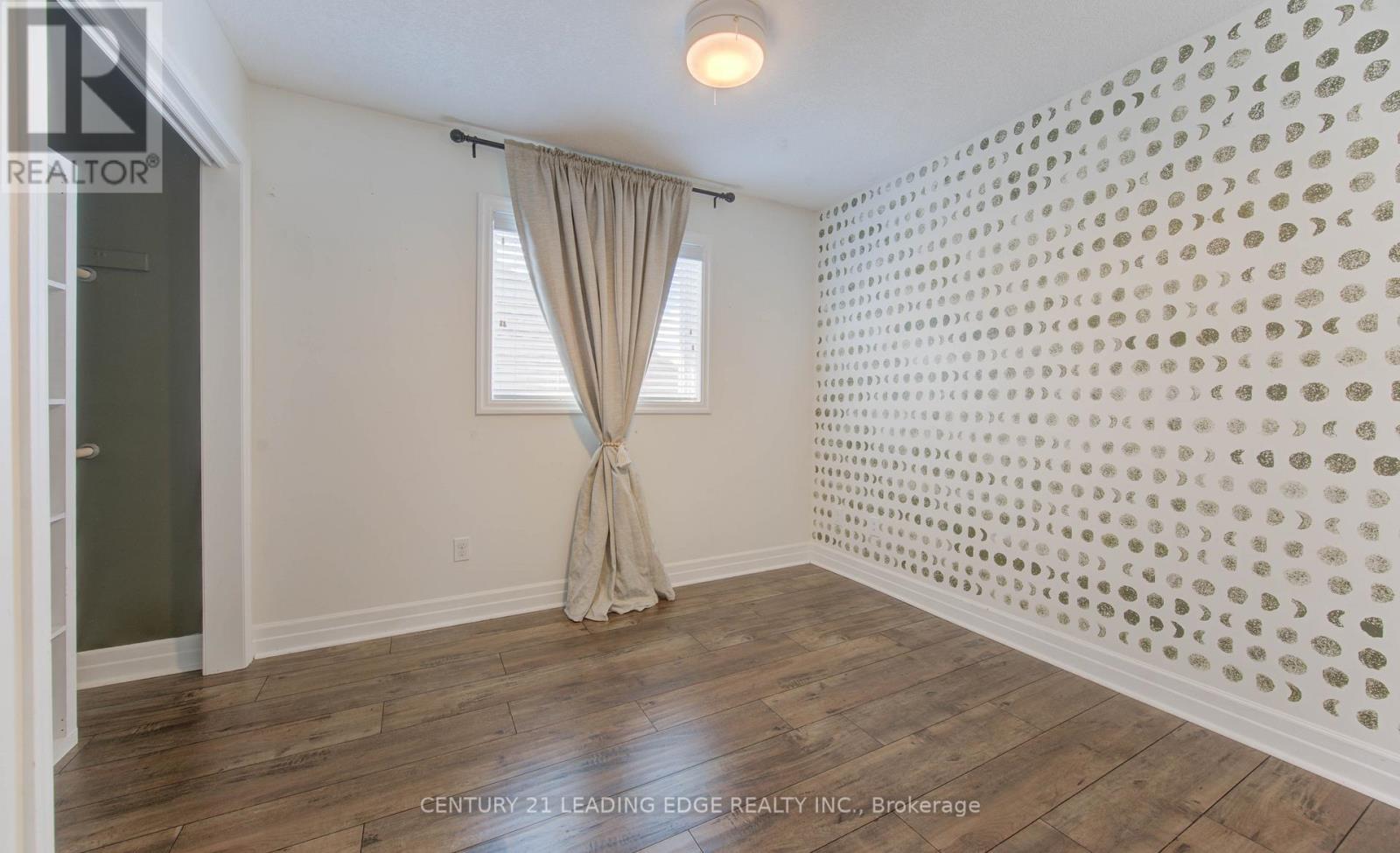 277 Watervale Crescent, Kitchener, Ontario  N2A 0G7 - Photo 26 - X12454833