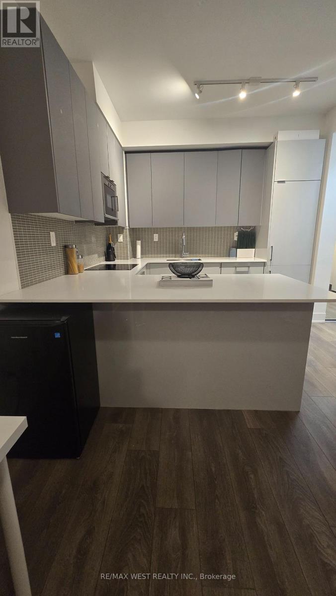 910 - 2916 Highway 7, Vaughan, Ontario  N5A 6S5 - Photo 10 - N12454769