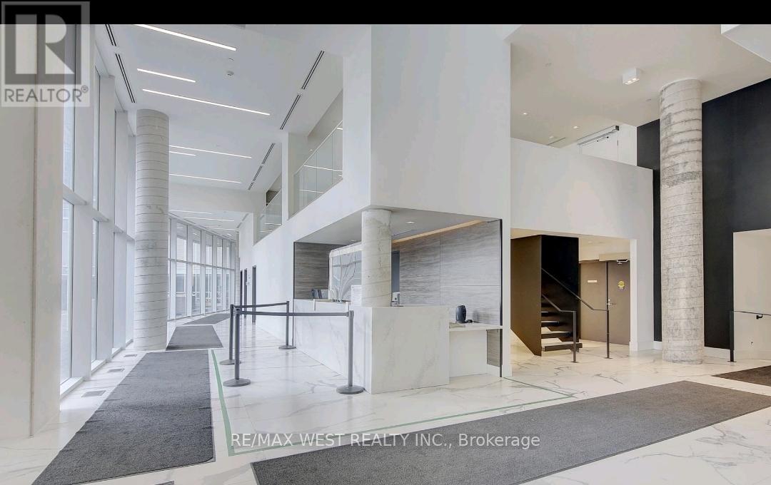 910 - 2916 Highway 7, Vaughan, Ontario  N5A 6S5 - Photo 2 - N12454769