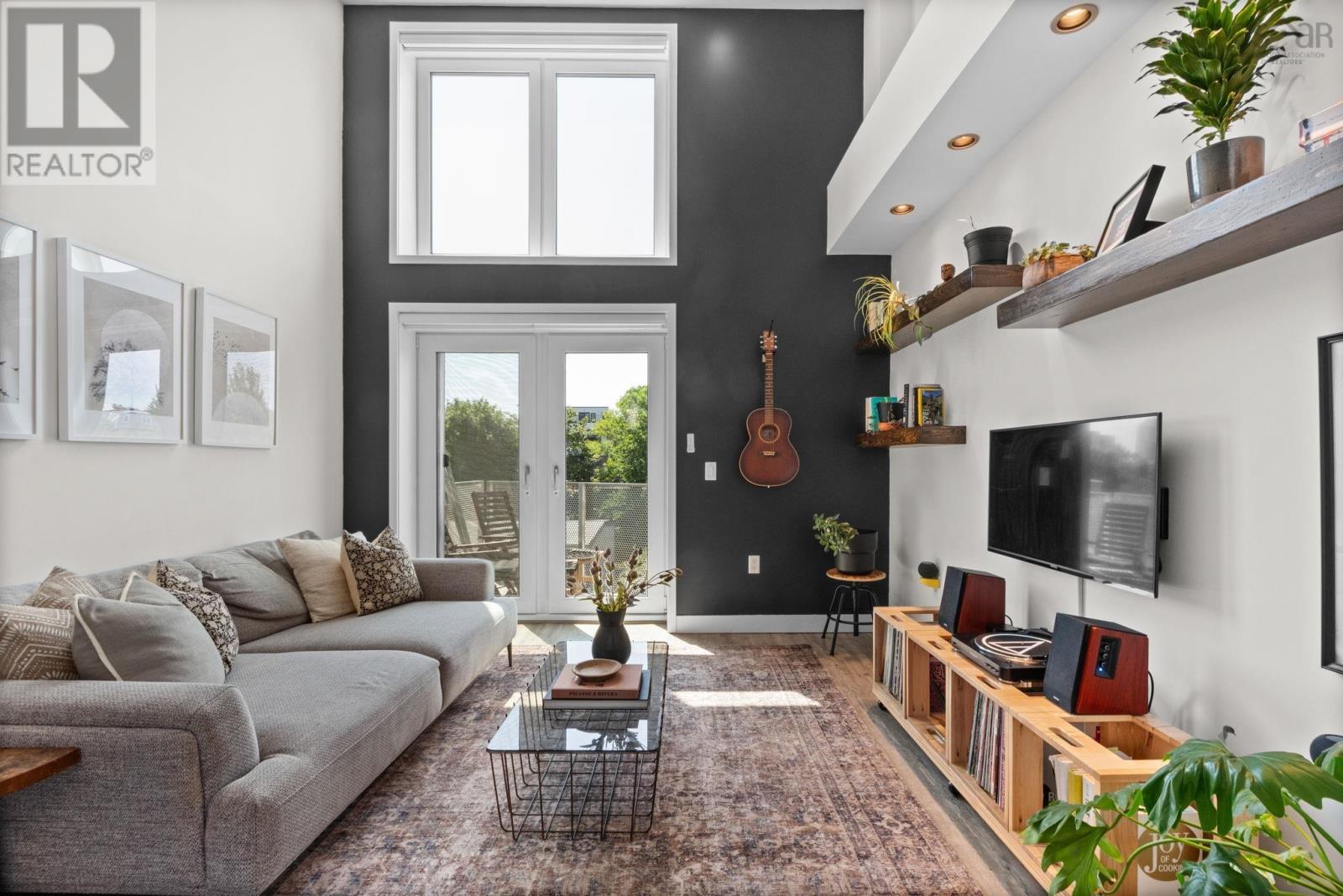 319 5662 Roberts Street, Halifax, Nova Scotia