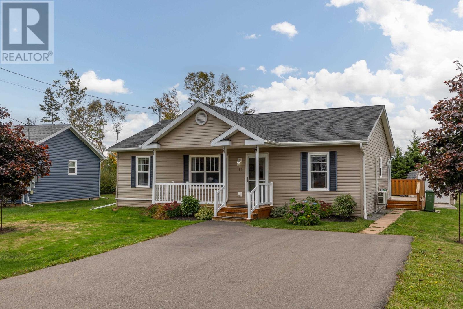 11 Tide View Court, Charlottetown, Prince Edward Island  C1C 0B9 - Photo 1 - 202525542