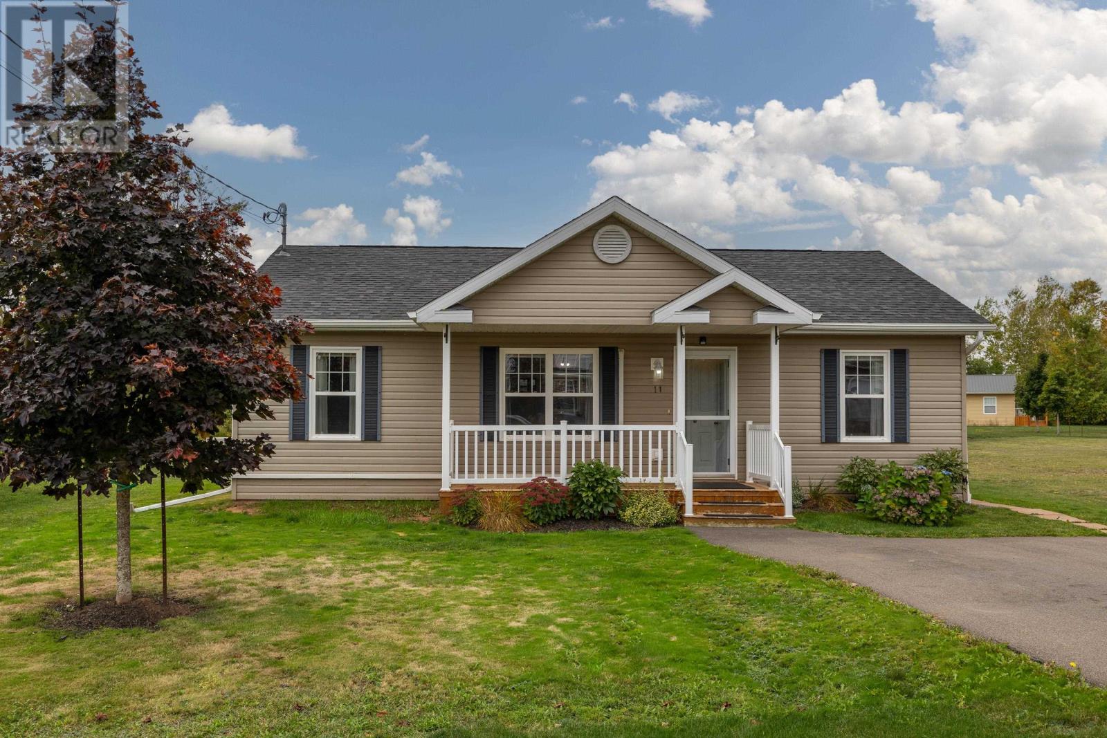 11 Tide View Court, Charlottetown, Prince Edward Island  C1C 0B9 - Photo 5 - 202525542