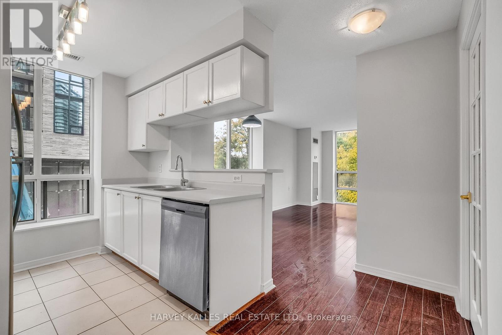 202 - 28 Olive Avenue, Toronto, Ontario  M2N 4N5 - Photo 15 - C12454937
