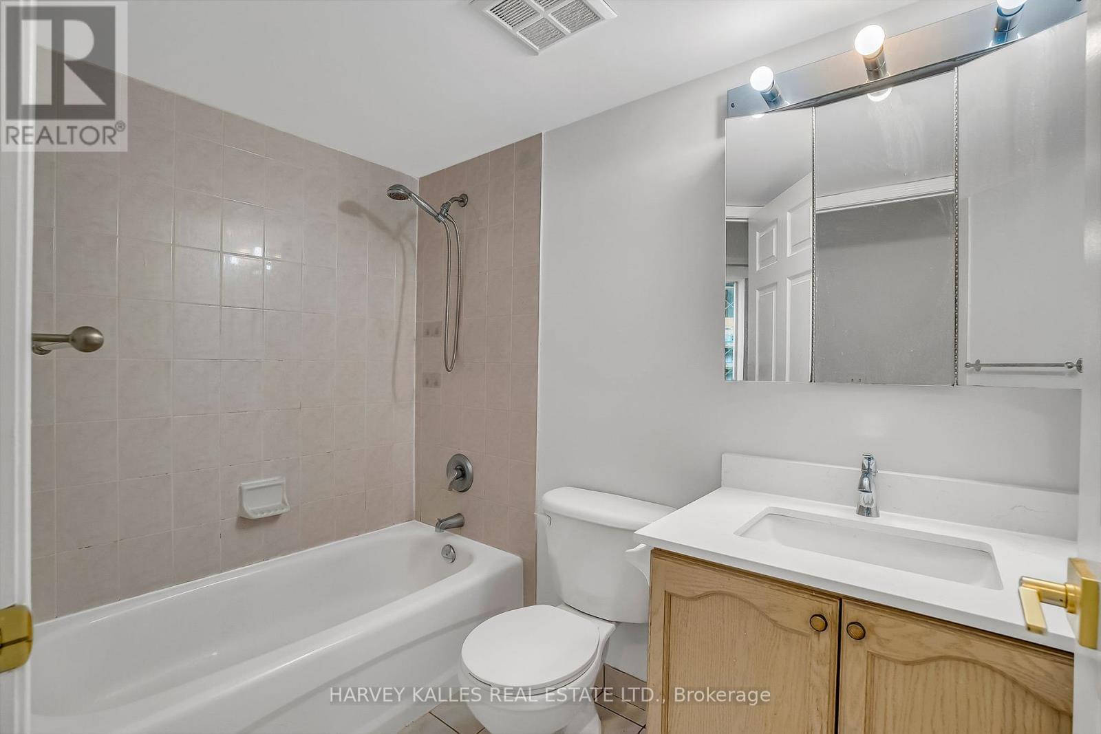 202 - 28 Olive Avenue, Toronto, Ontario  M2N 4N5 - Photo 36 - C12454937
