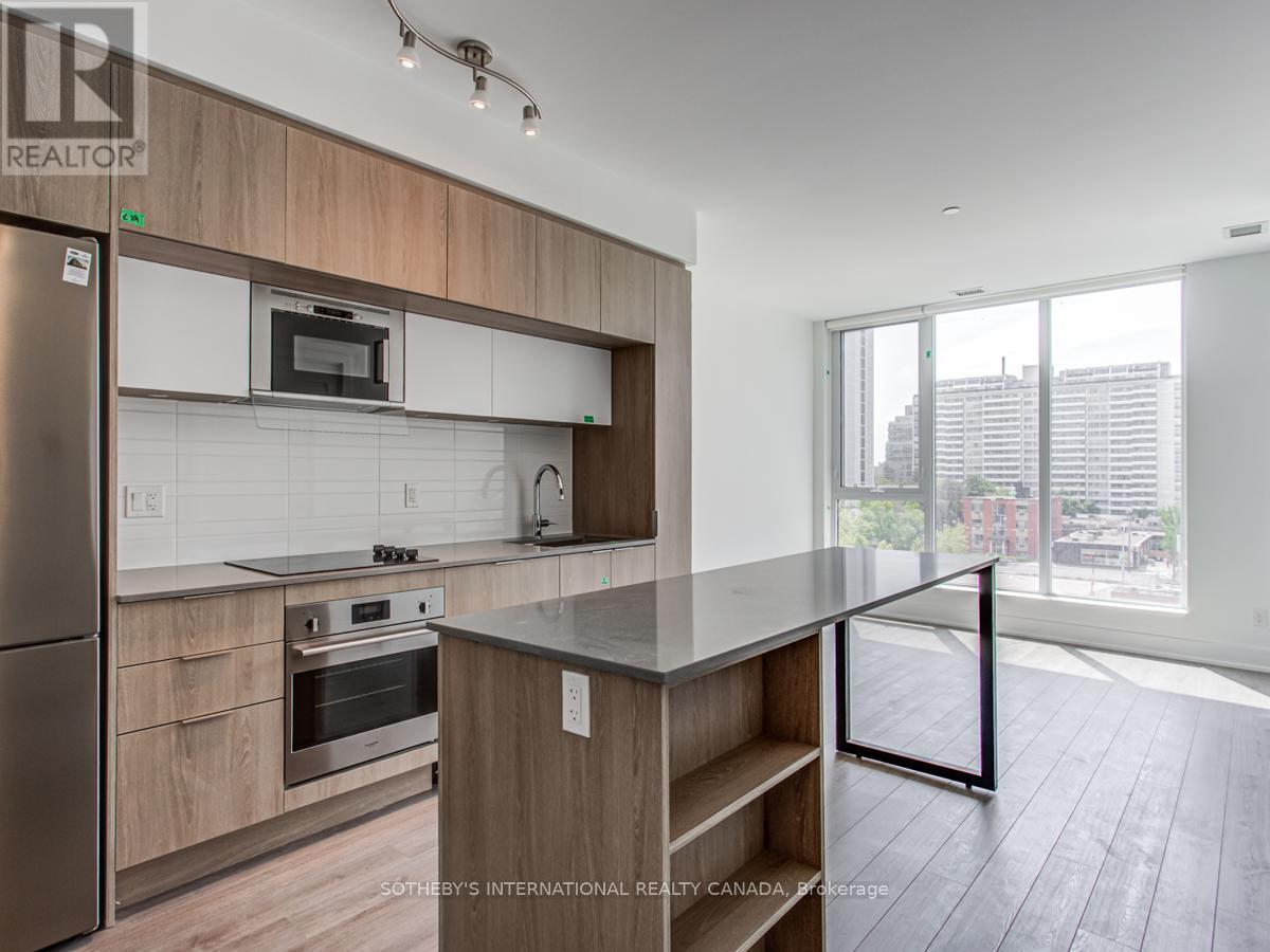 414 - 1 BELSIZE DRIVE, Toronto, Ontario
