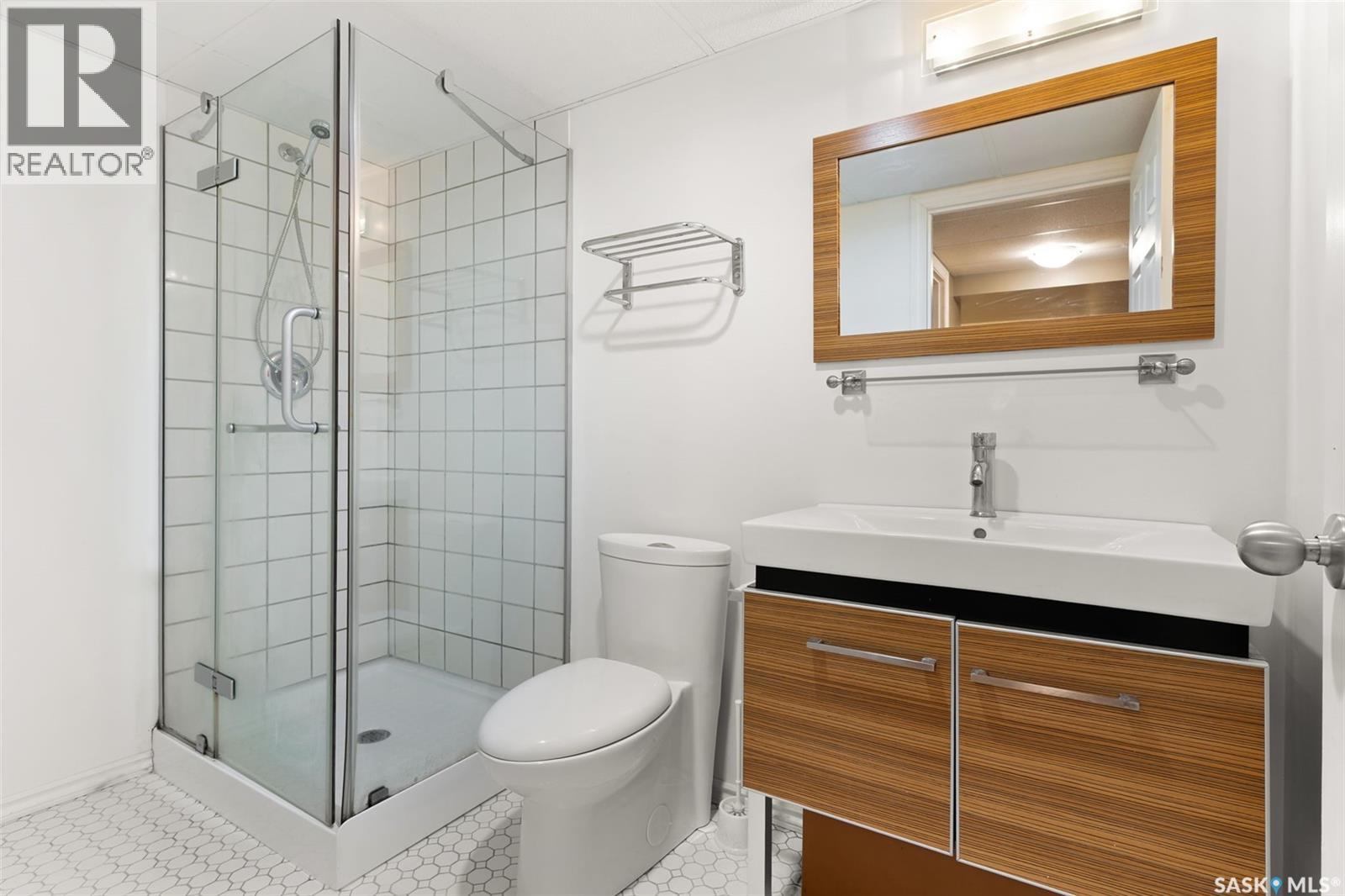 2206 Assiniboine Avenue E, Regina, Saskatchewan  S4V 2E8 - Photo 33 - SK020333