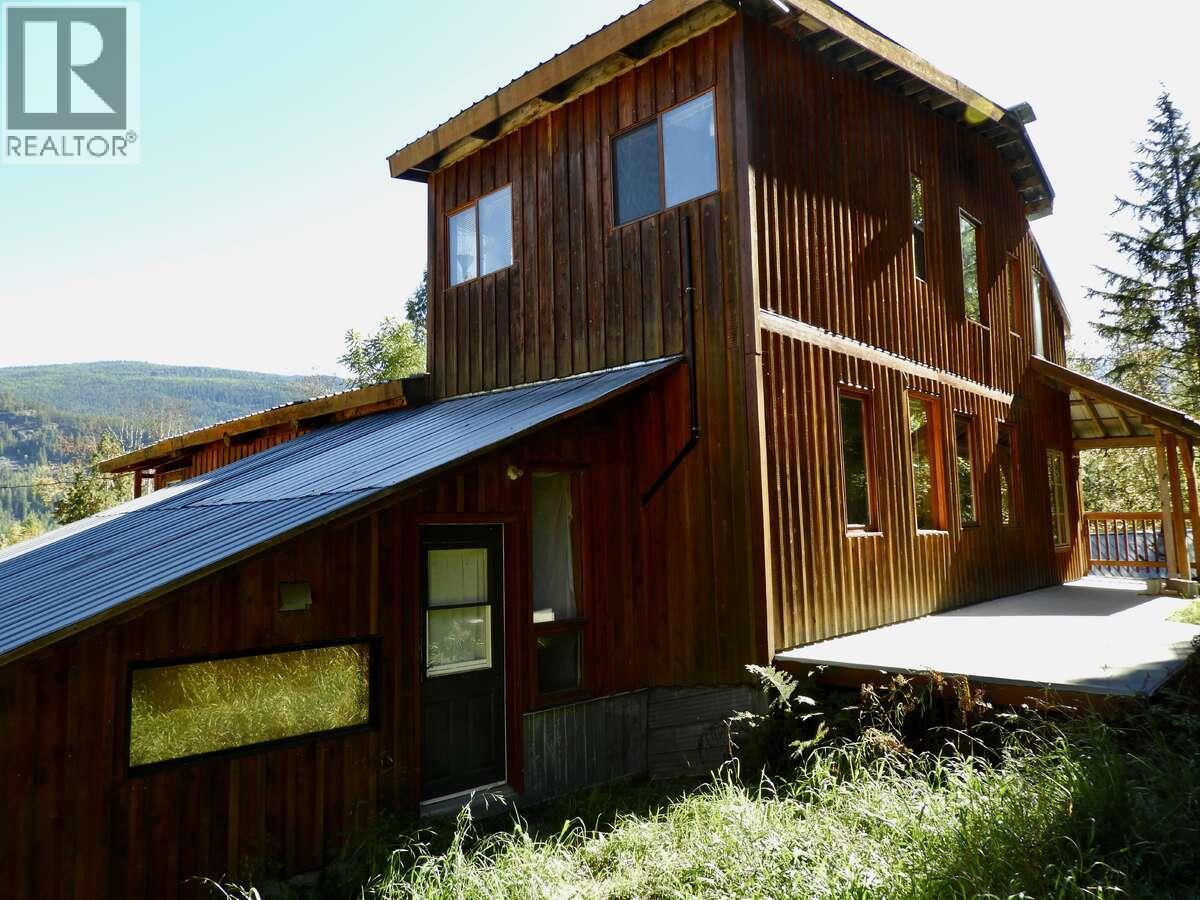 6119 Slocan River Road, Appledale, British Columbia  V0G 2J0 - Photo 3 - 10352161