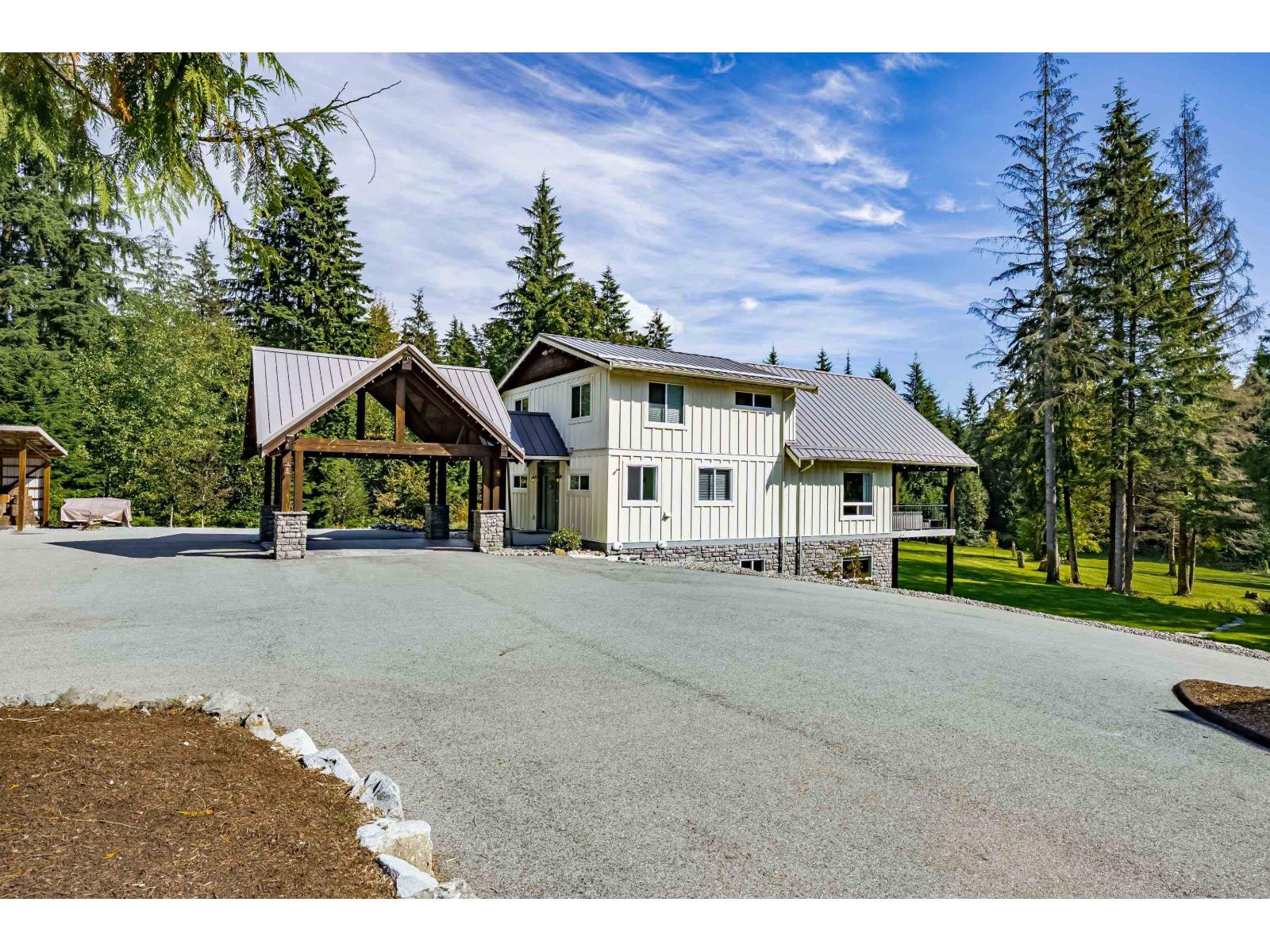 10062 Charlong Terrace, Mission, British Columbia  V2V 0B5 - Photo 2 - R3056892