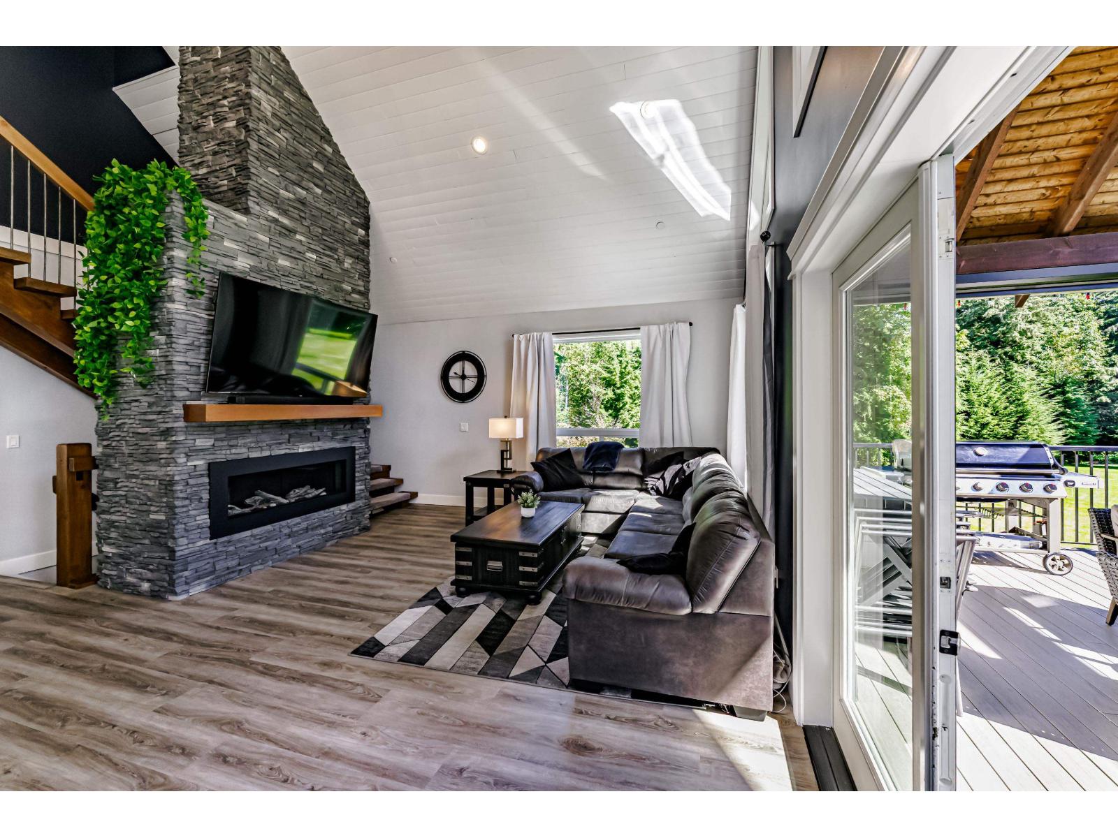 10062 Charlong Terrace, Mission, British Columbia  V2V 0B5 - Photo 11 - R3056892