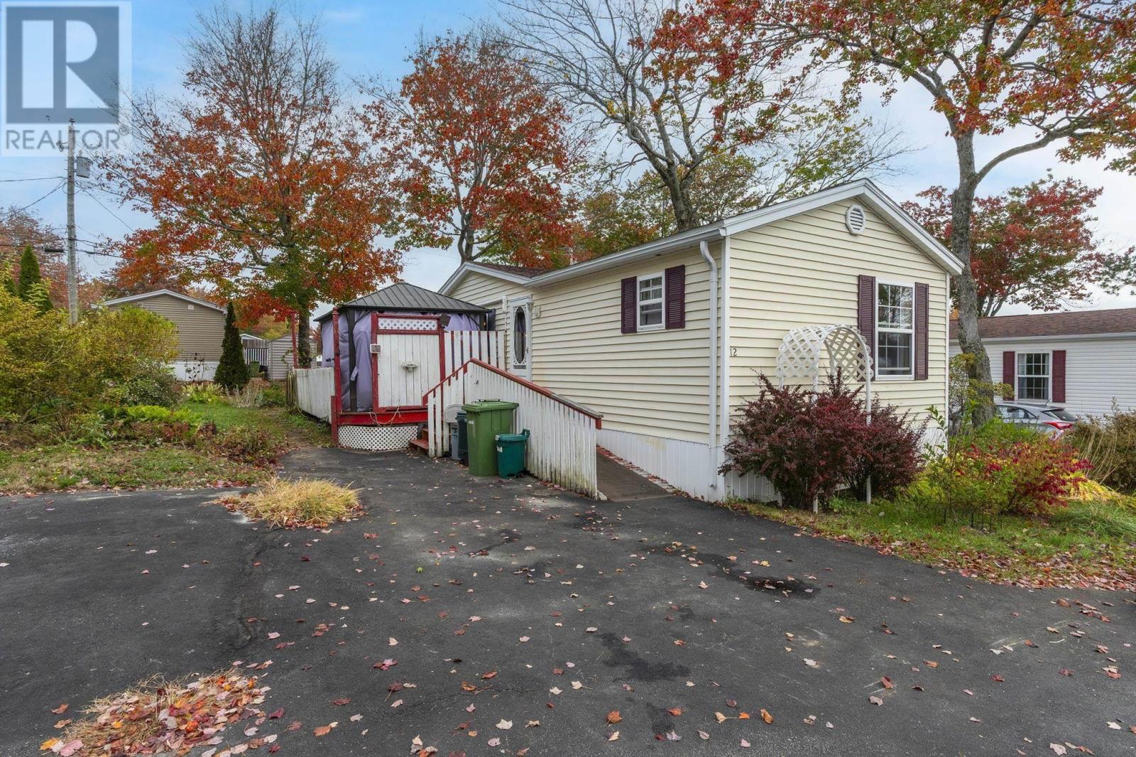 12 Eighth Street, Lucasville, Nova Scotia  B4B 1R4 - Photo 3 - 202525506