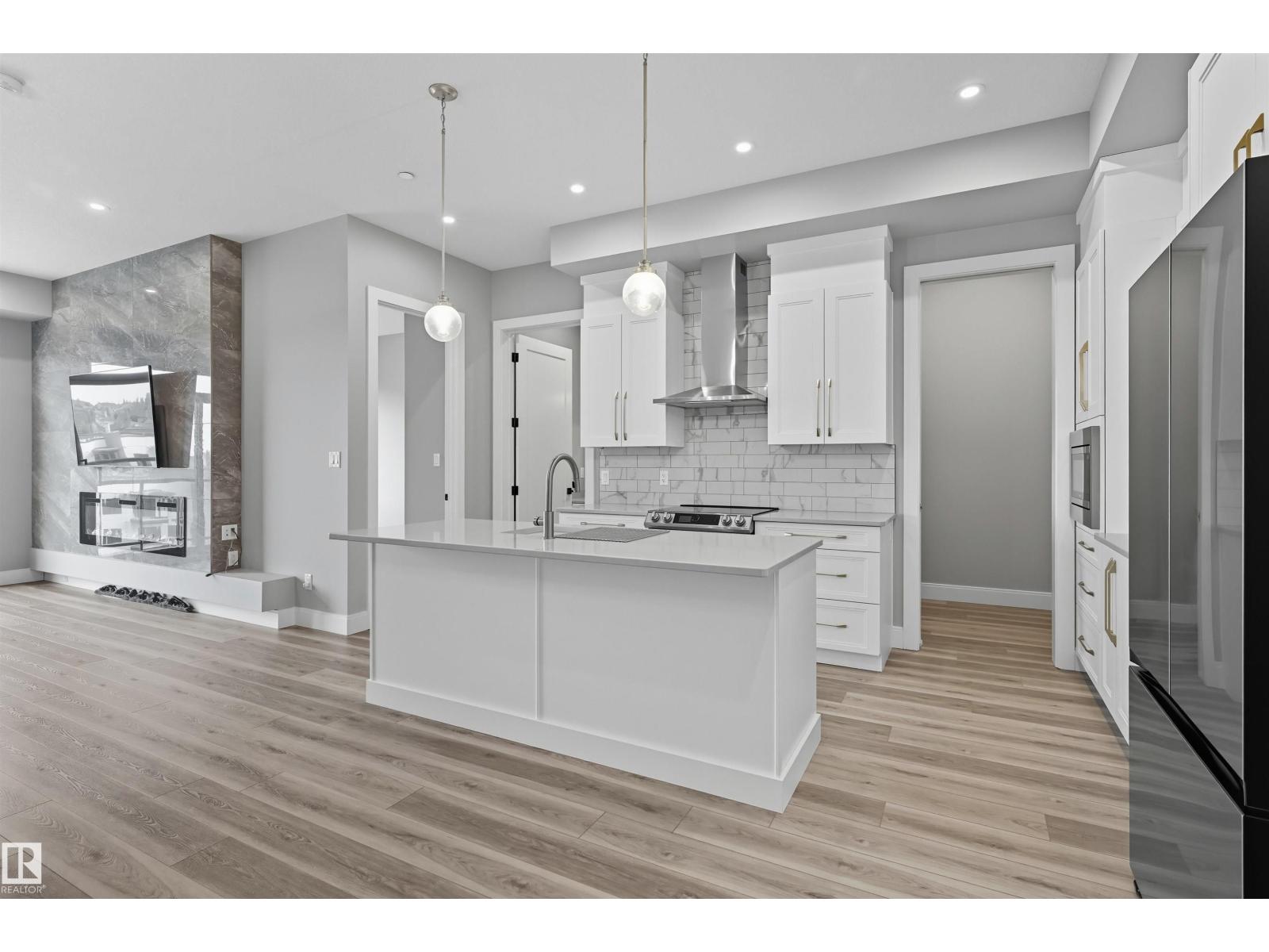 #619 7463 May Cm Nw, Edmonton, Alberta  T6R 0X1 - Photo 6 - E4461508
