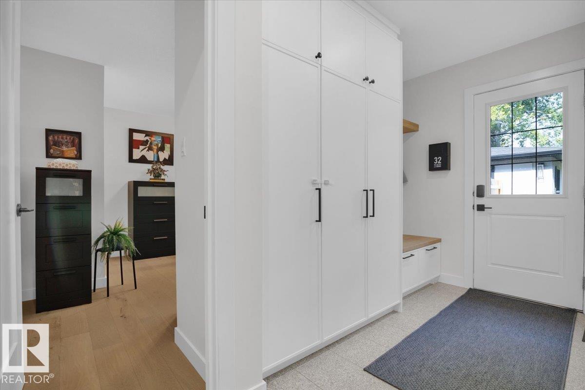 Property at 16204 PATRICIA DR NW image 3