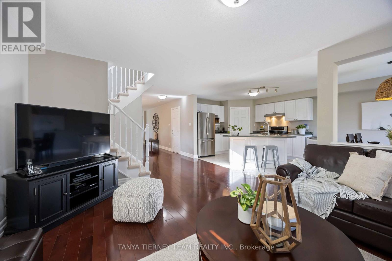 30 Claridge Crescent, Whitby, Ontario  L1R 3E2 - Photo 12 - E12454915