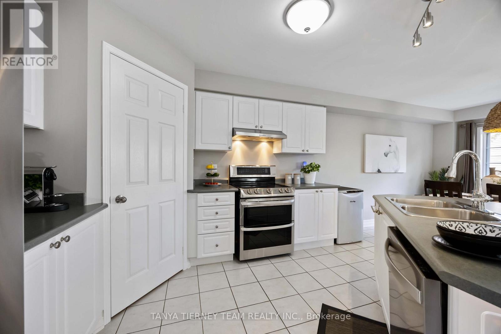30 Claridge Crescent, Whitby, Ontario  L1R 3E2 - Photo 17 - E12454915