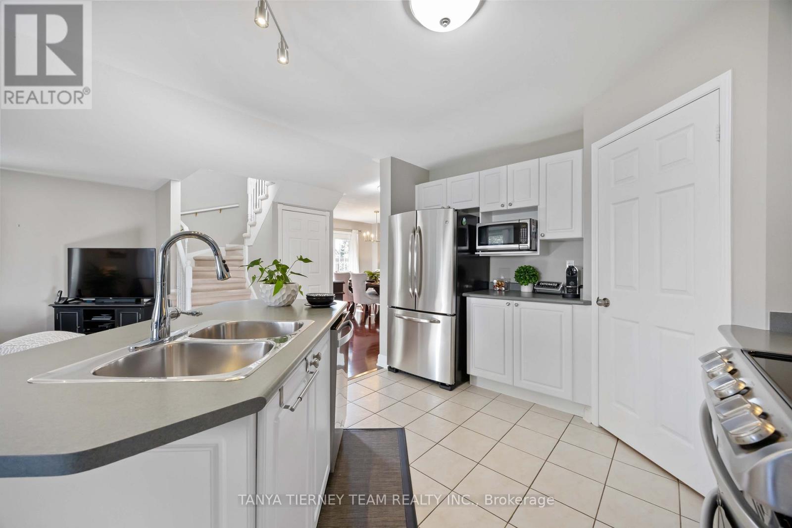 30 Claridge Crescent, Whitby, Ontario  L1R 3E2 - Photo 18 - E12454915