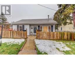 3117 ST CLAIR AVENUE E, Toronto, Ontario