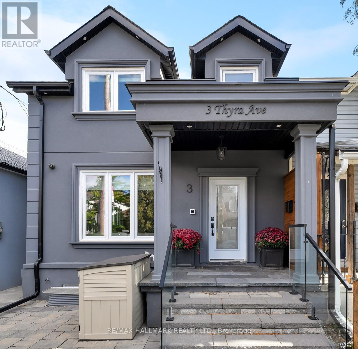 3 Thyra Avenue, Toronto (East York), Ontario  M4C 5G4 - Photo 2 - E12455001