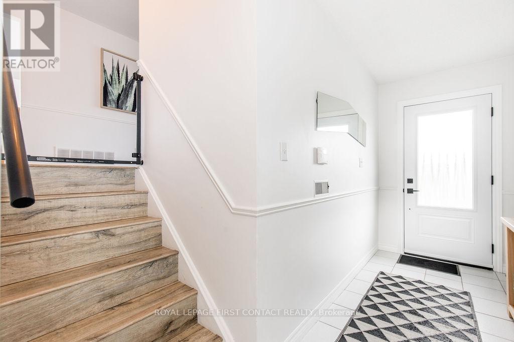 782 Chestnut Street, Innisfil, Ontario  L9S 2H9 - Photo 13 - N12454871