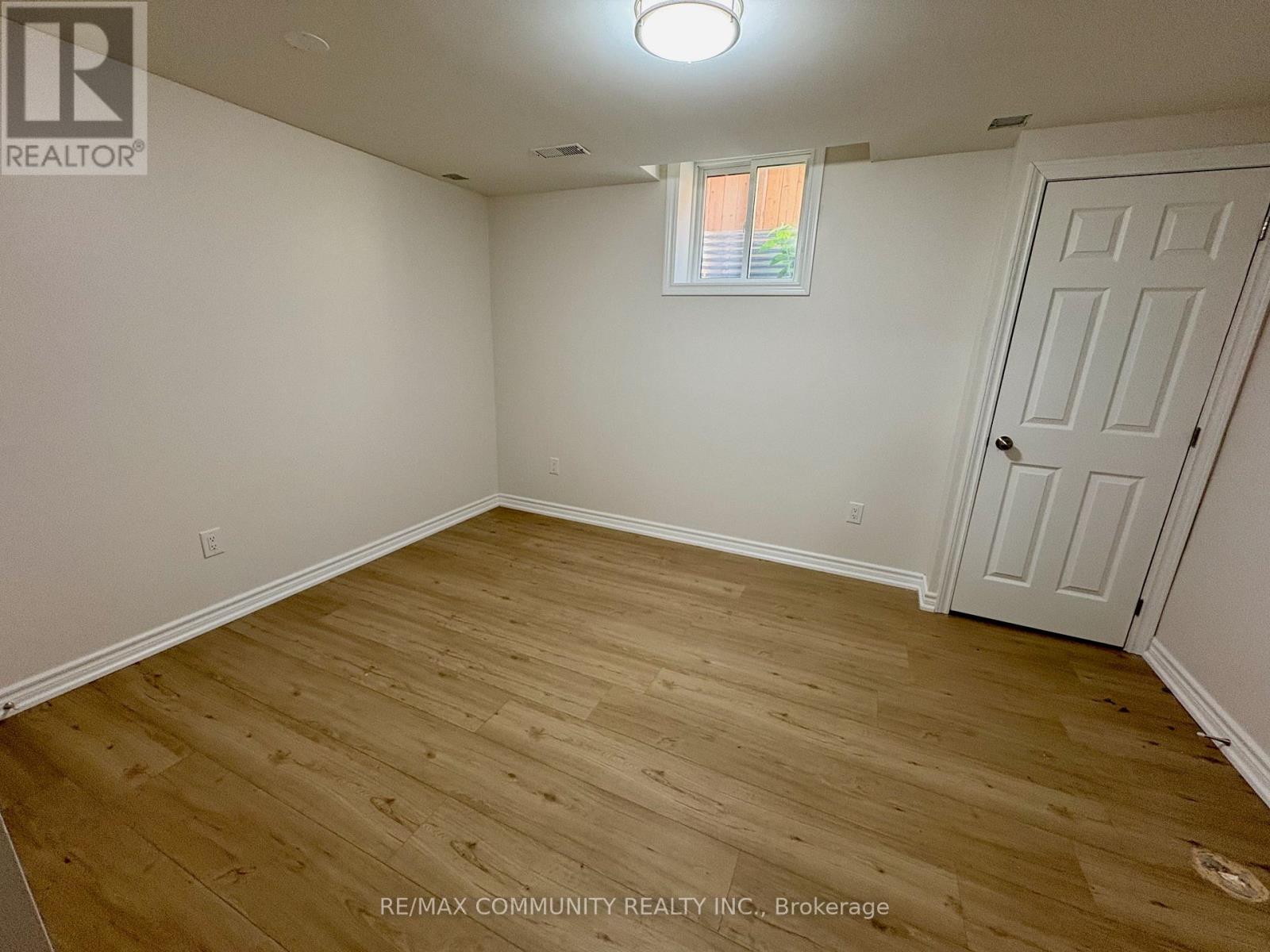 Basement B - 34 Coppard Avenue, Markham, Ontario  L3S 2M5 - Photo 5 - N12454882
