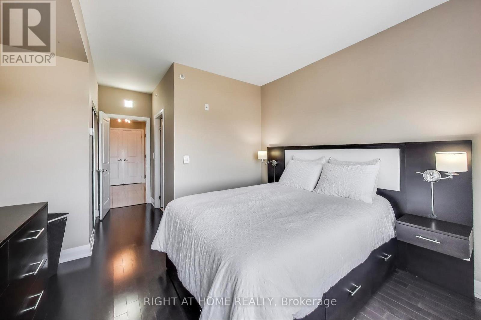 317 - 12 Woodstream Boulevard, Vaughan, Ontario  L4L 8C3 - Photo 11 - N12454889