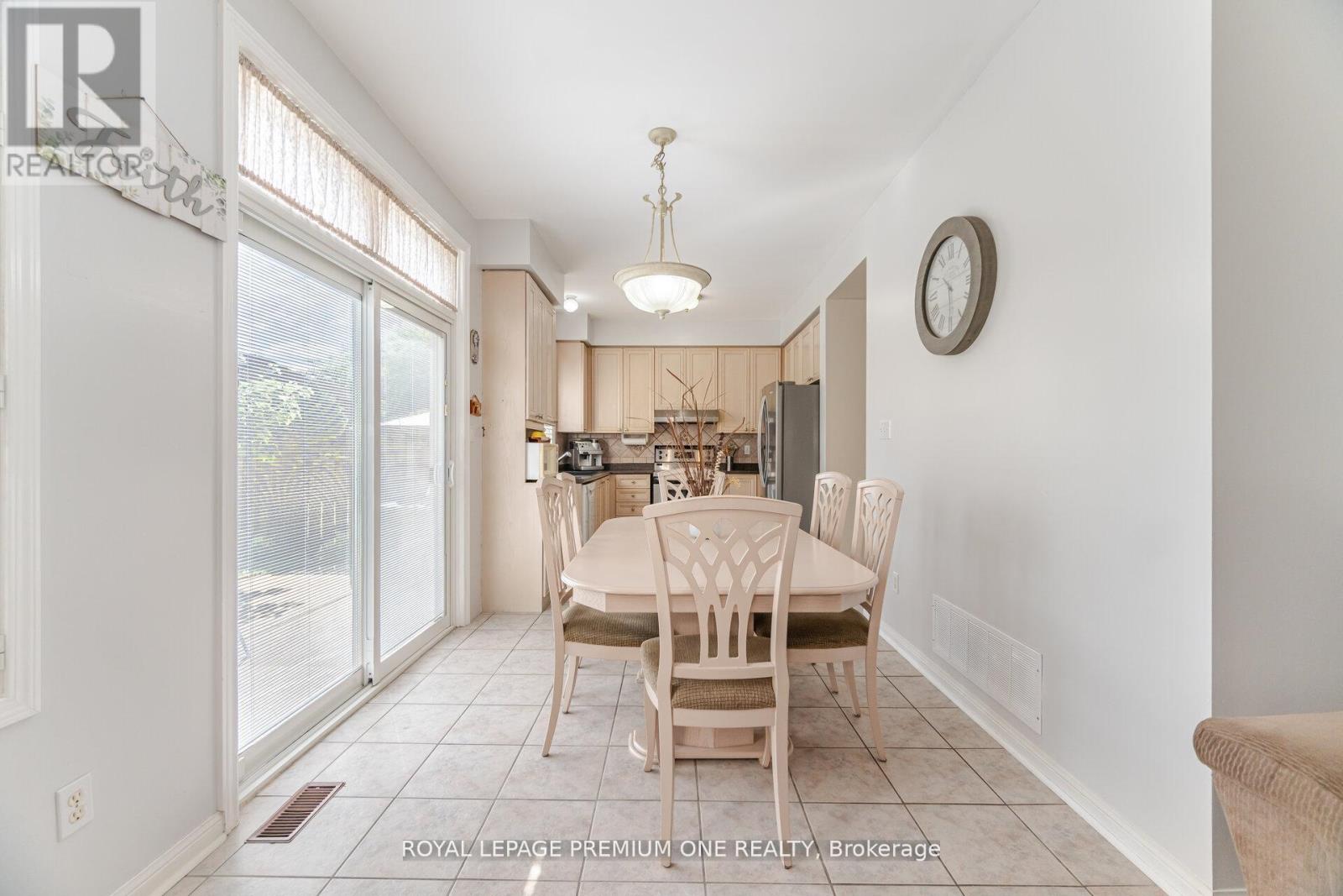 21 Ocean Avenue, Vaughan, Ontario  L6A 2X7 - Photo 17 - N12454903