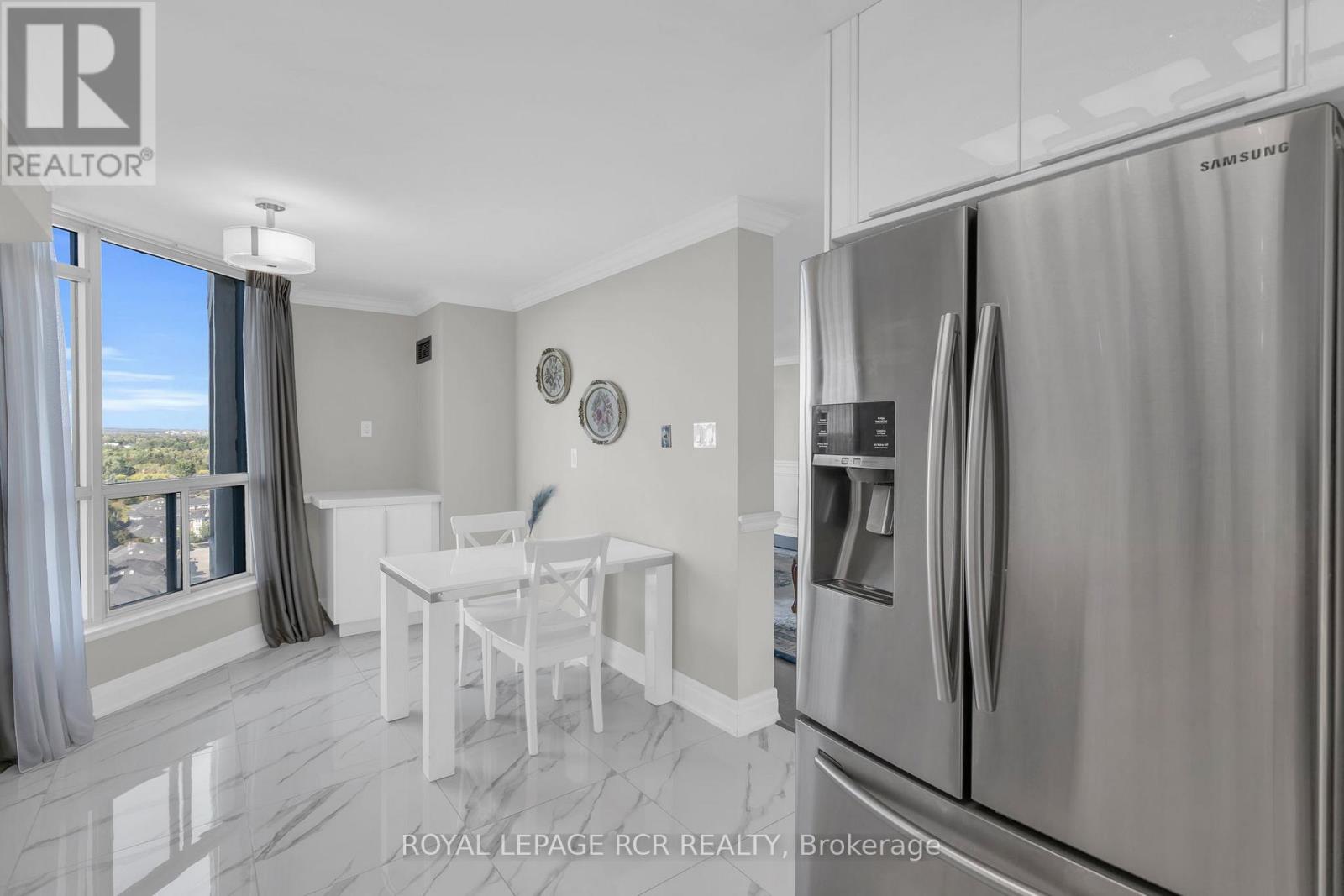 1607 - 1 Clark Avenue W, Vaughan, Ontario  L4J 7Y6 - Photo 14 - N12454921