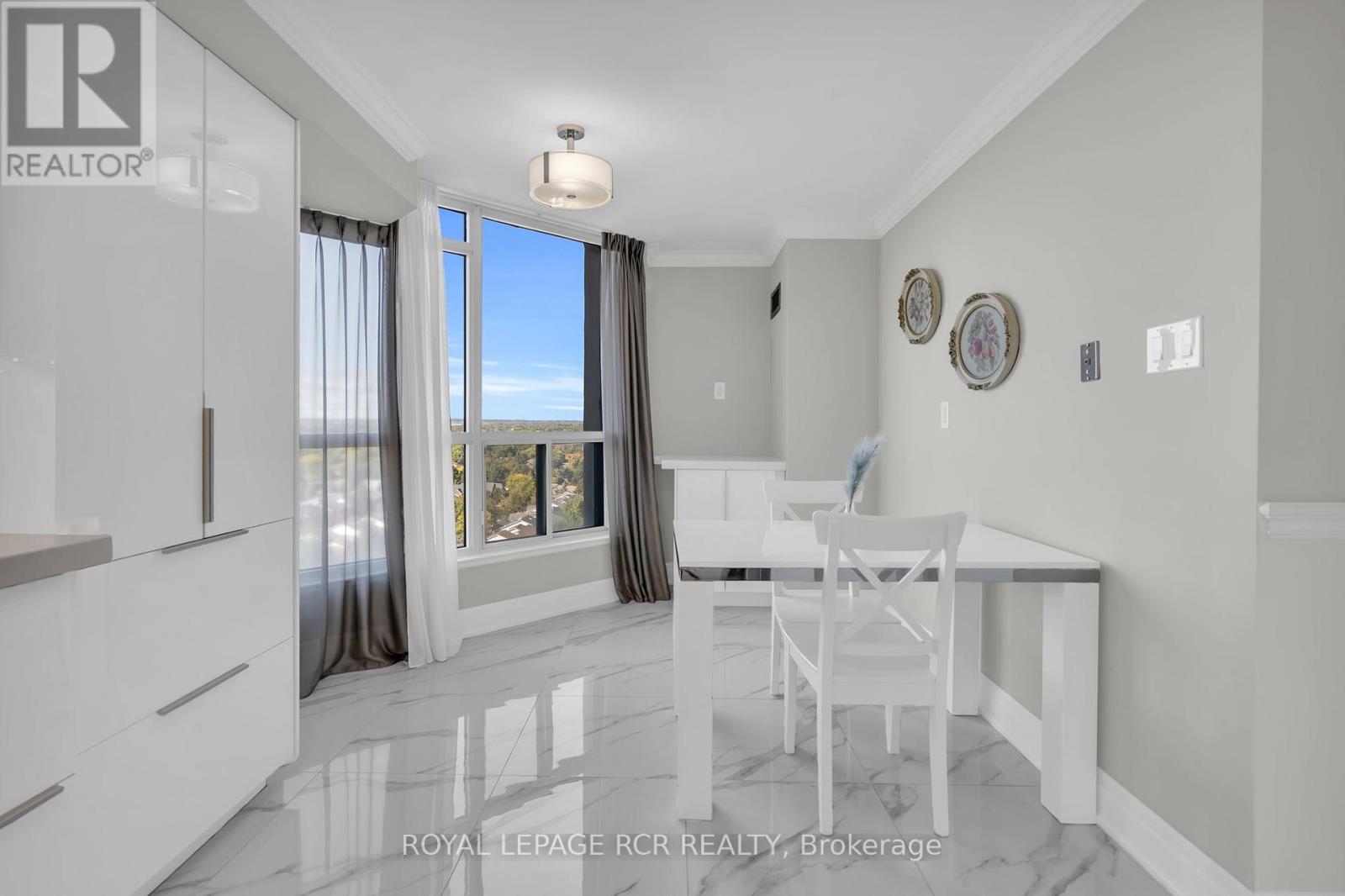 1607 - 1 Clark Avenue W, Vaughan, Ontario  L4J 7Y6 - Photo 15 - N12454921