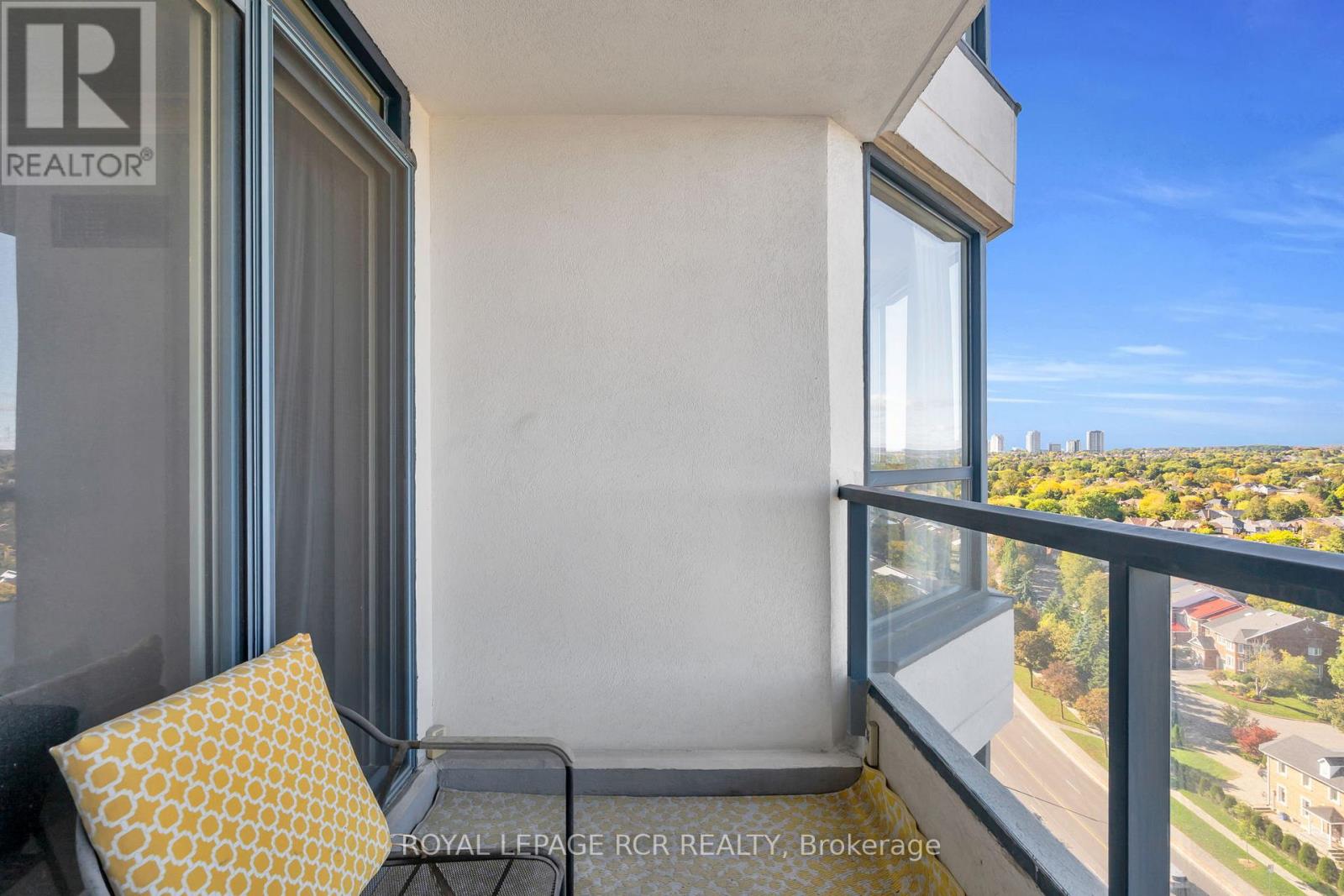 1607 - 1 Clark Avenue W, Vaughan, Ontario  L4J 7Y6 - Photo 24 - N12454921