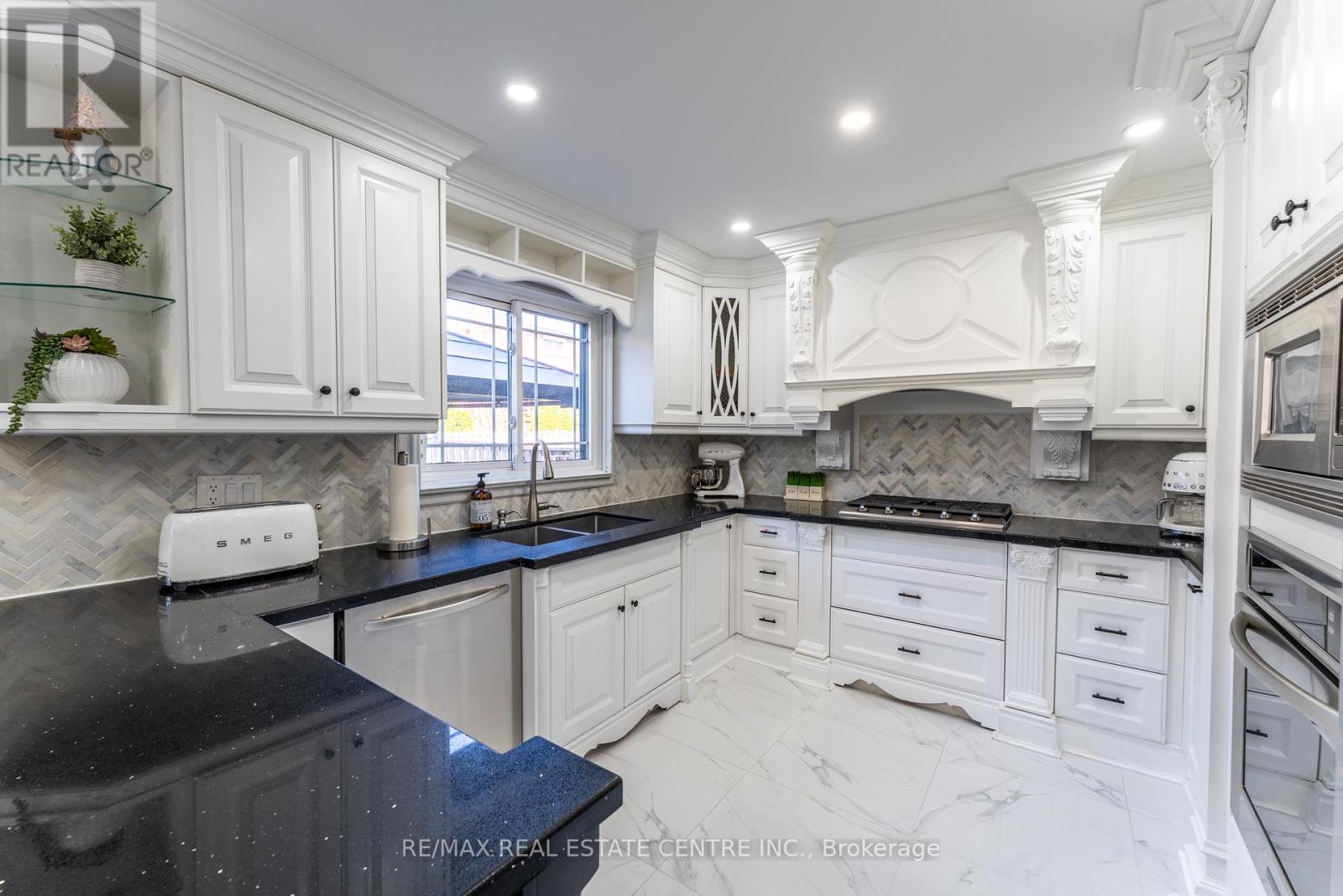499 Aberdeen Avenue N, Vaughan, Ontario  L4L 5J5 - Photo 16 - N12454973