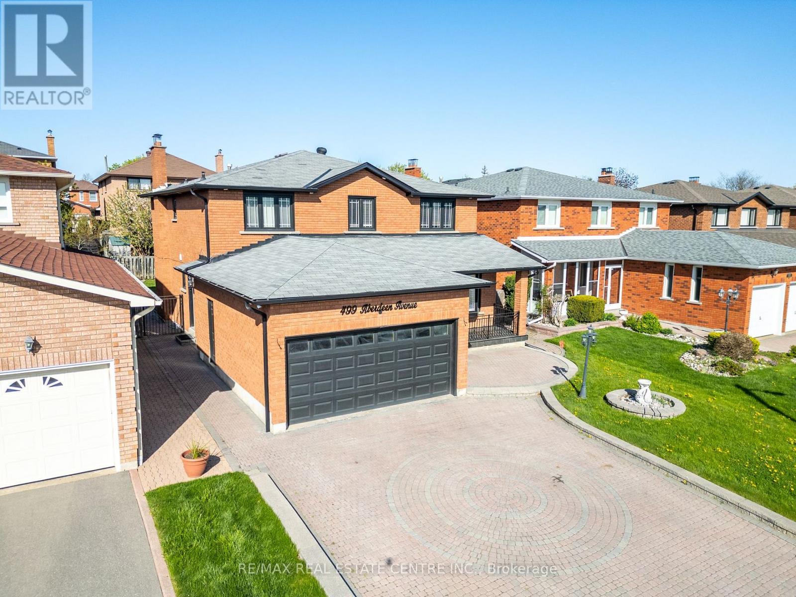 499 Aberdeen Avenue N, Vaughan, Ontario  L4L 5J5 - Photo 2 - N12454973