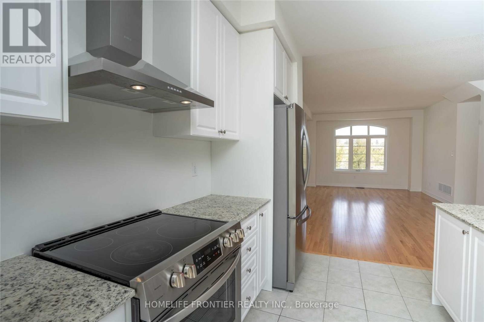 6 Parker Avenue, Richmond Hill, Ontario  L4E 2W4 - Photo 24 - N12454979