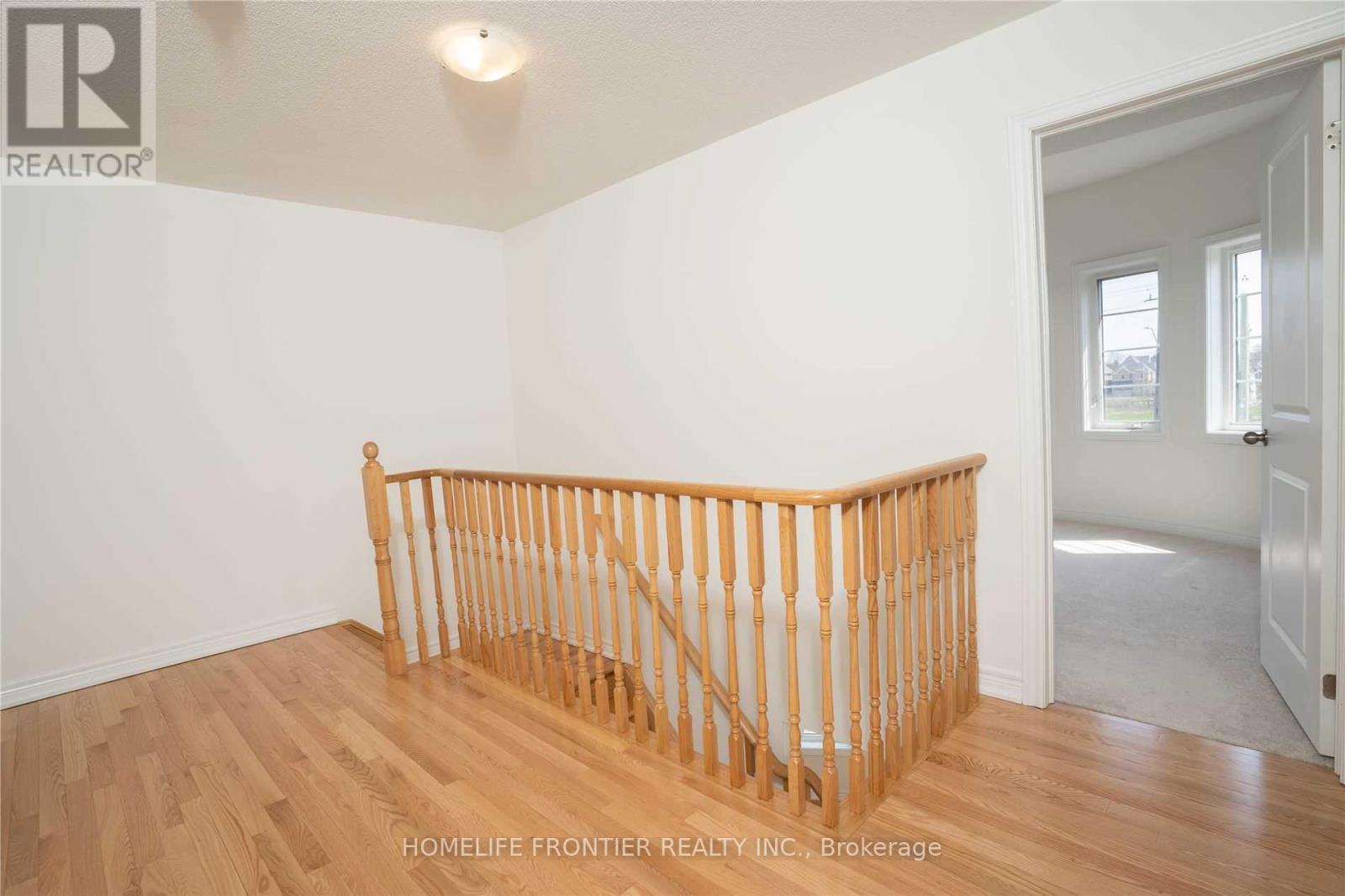 6 Parker Avenue, Richmond Hill, Ontario  L4E 2W4 - Photo 31 - N12454979