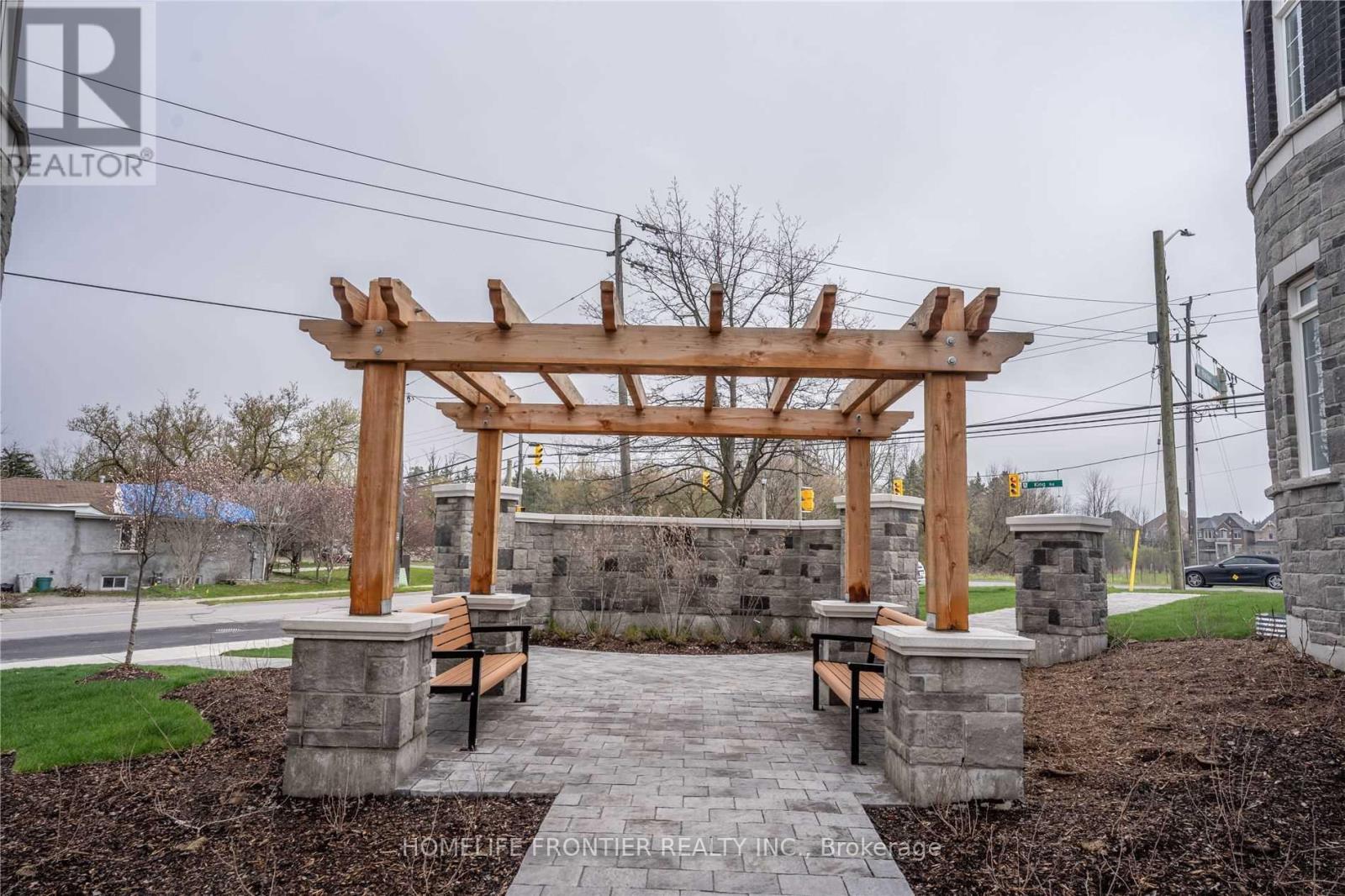 6 Parker Avenue, Richmond Hill, Ontario  L4E 2W4 - Photo 5 - N12454979