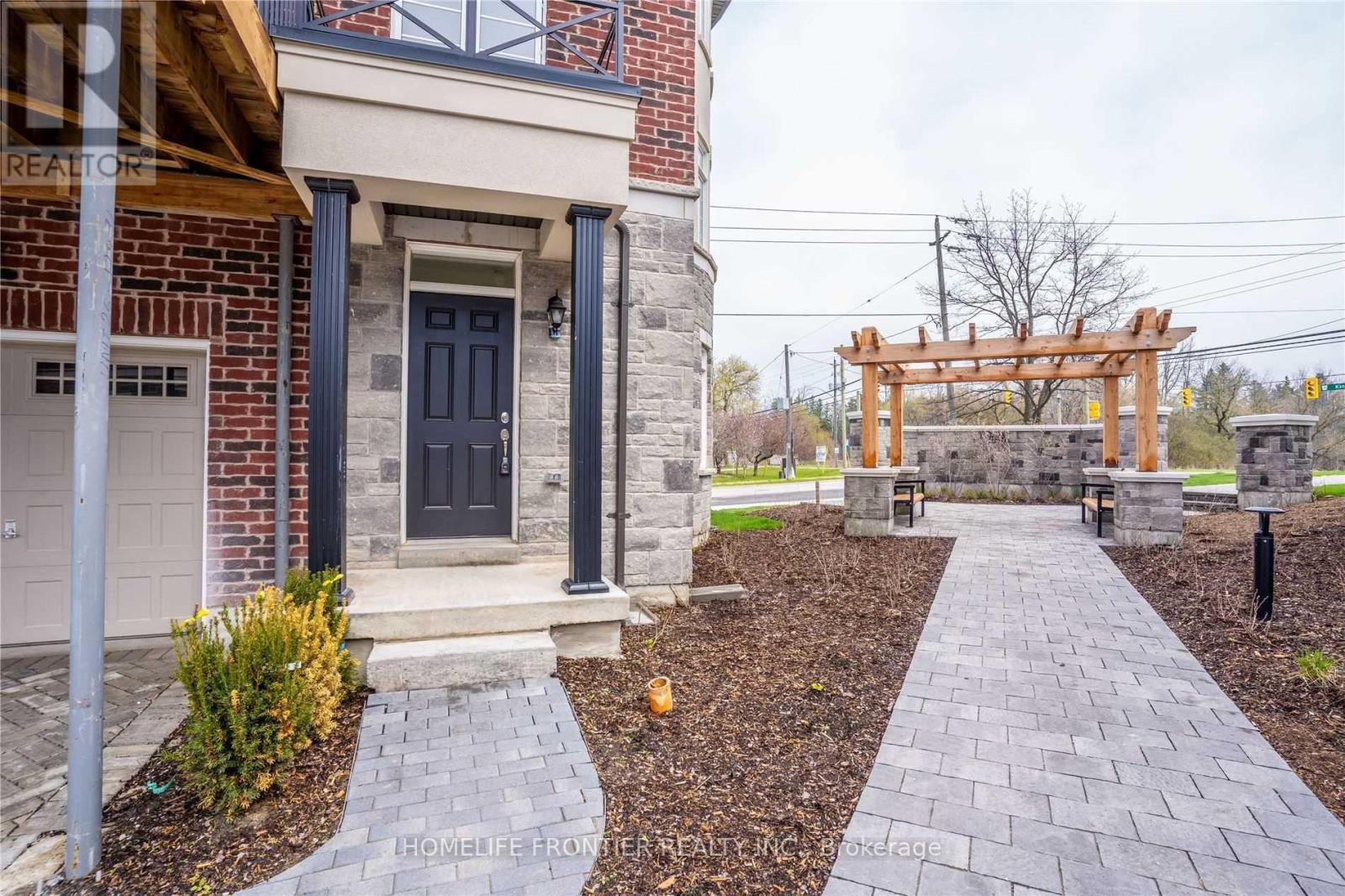 6 Parker Avenue, Richmond Hill, Ontario  L4E 2W4 - Photo 8 - N12454979