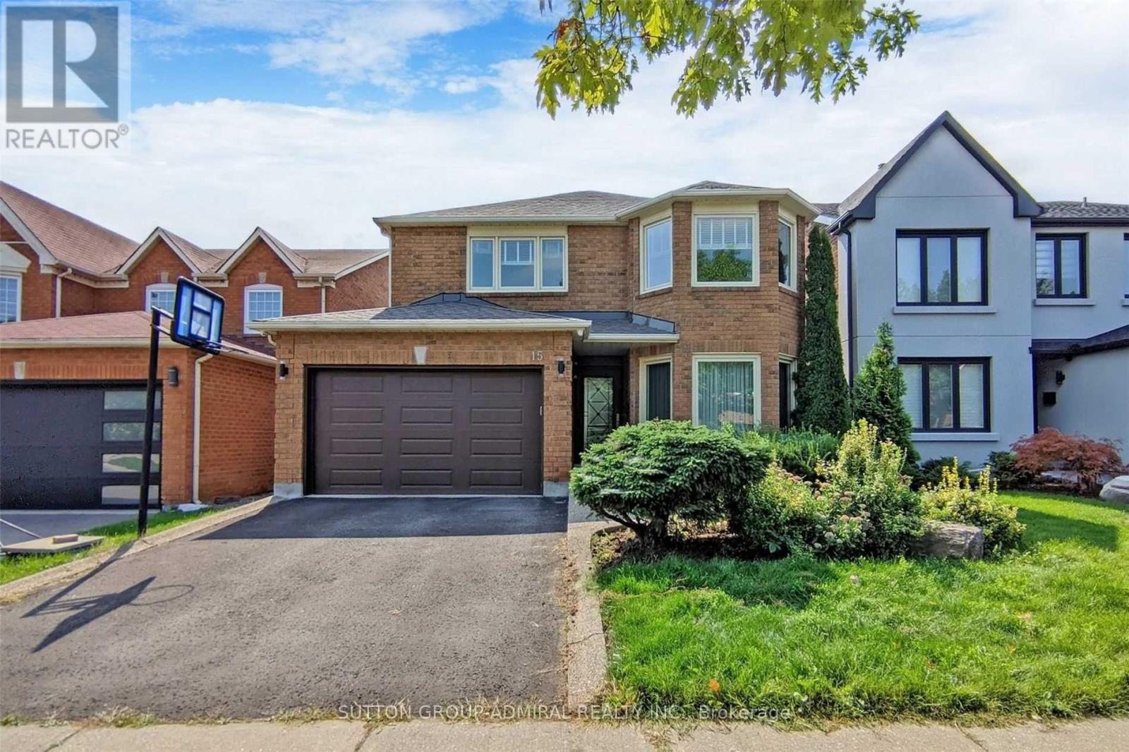 15 DUNDURN CRESCENT, Vaughan, Ontario