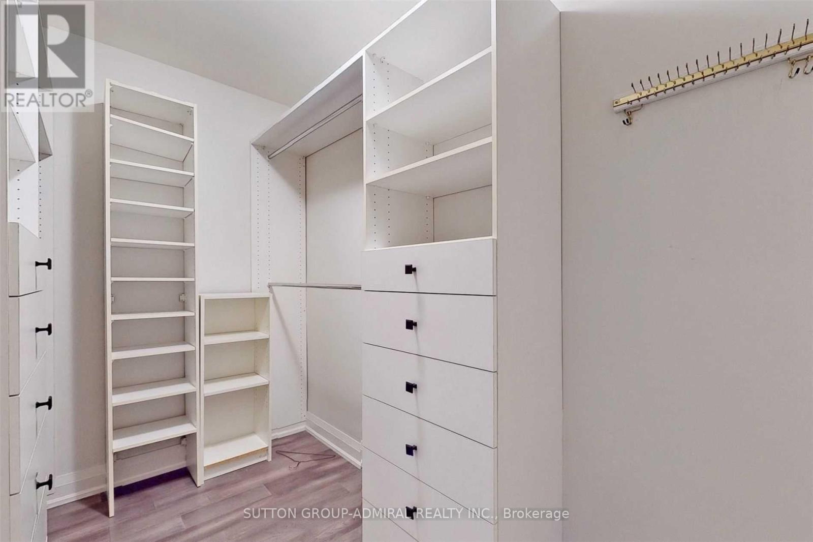 15 Dundurn Crescent, Vaughan, Ontario  L4J 6Z1 - Photo 19 - N12455000