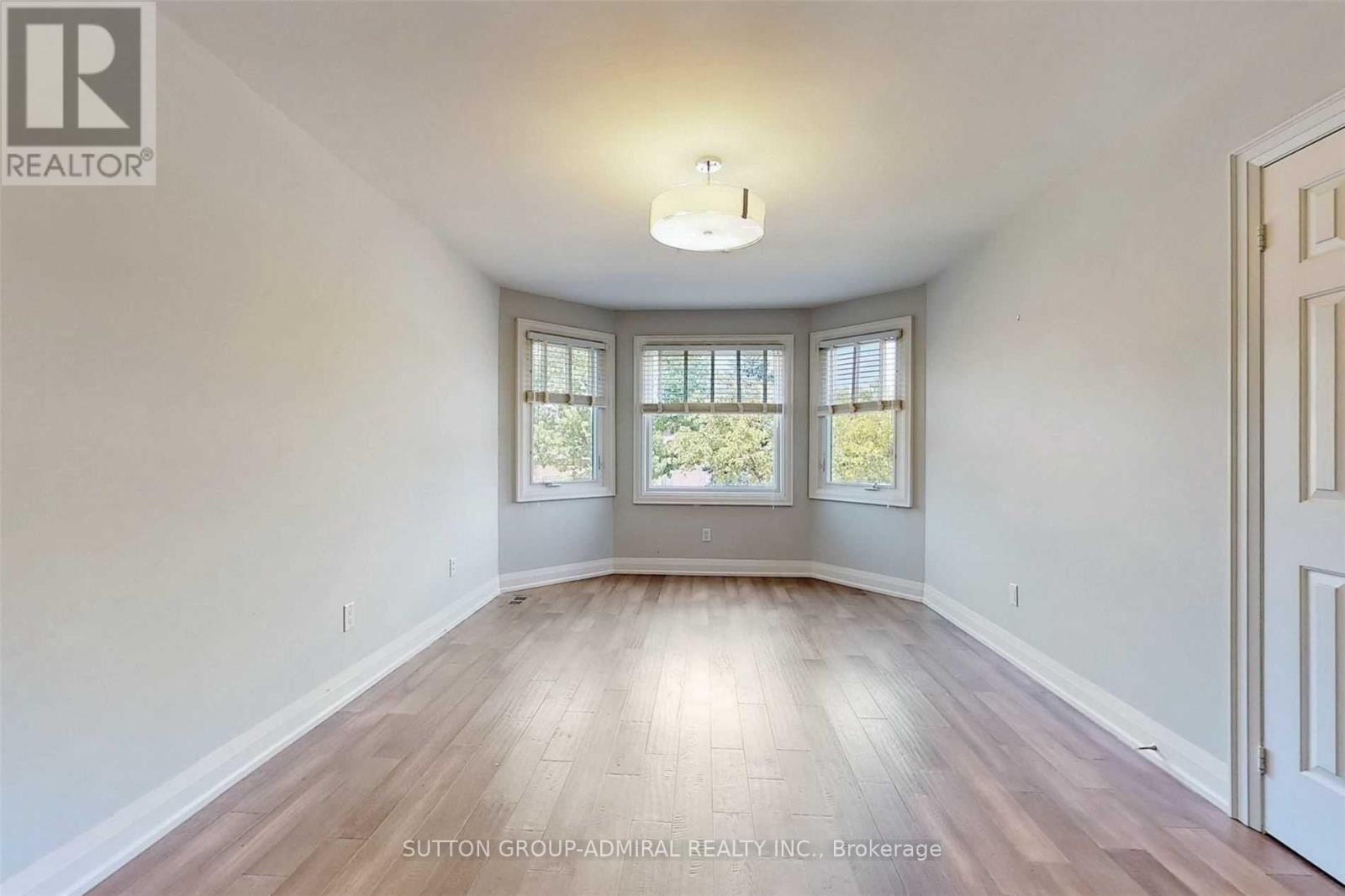 15 Dundurn Crescent, Vaughan, Ontario  L4J 6Z1 - Photo 24 - N12455000