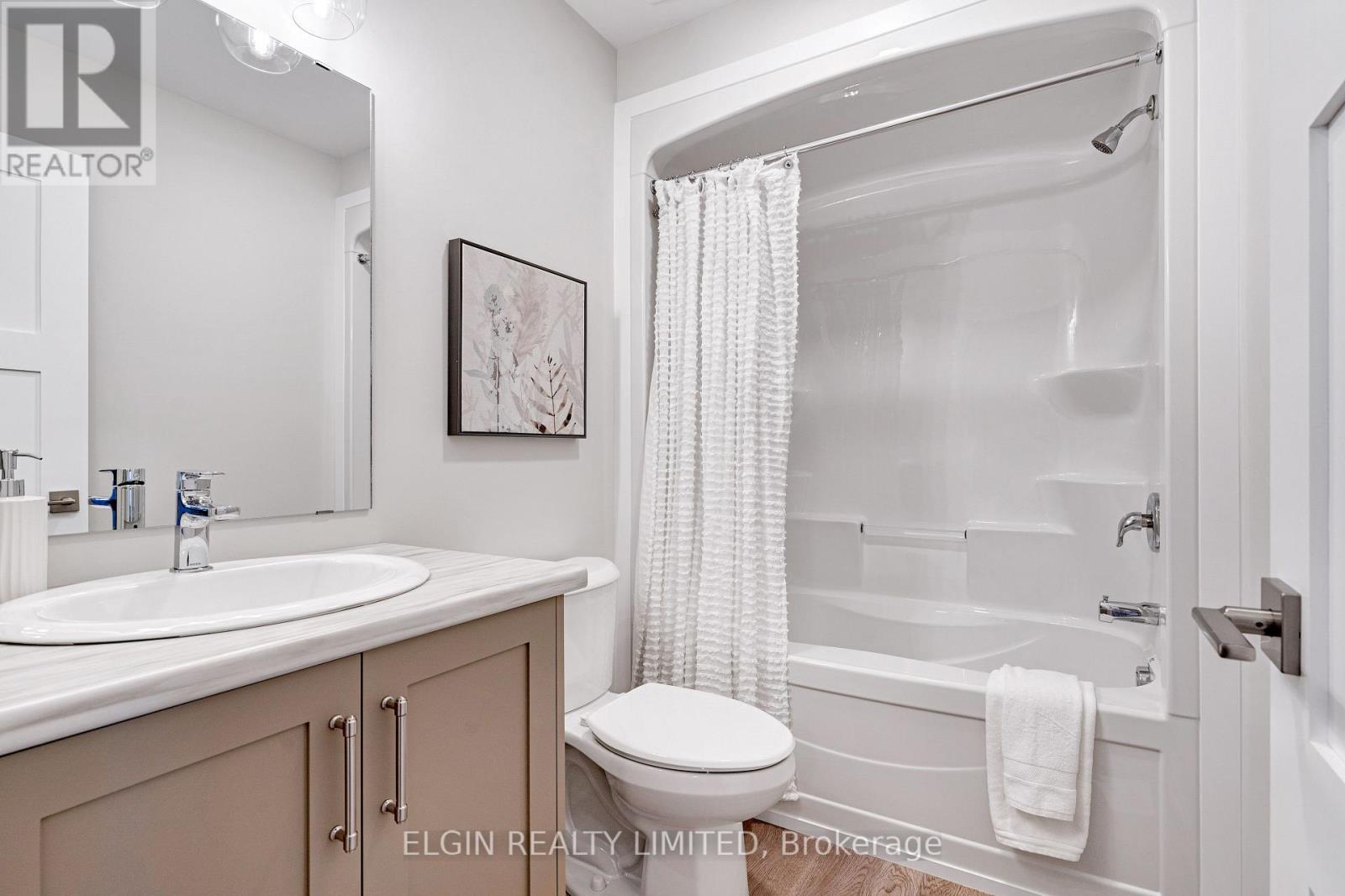 8 Columbus Court, Central Elgin, Ontario  N5P 0E5 - Photo 36 - X12409864