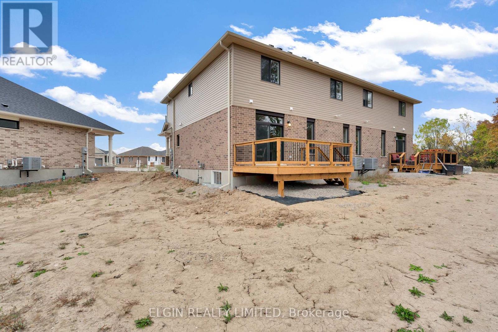 8 Columbus Court, Central Elgin, Ontario  N5P 0E5 - Photo 6 - X12409864