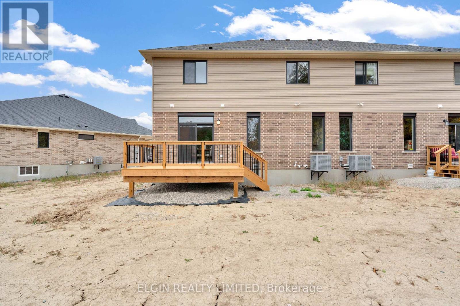 8 Columbus Court, Central Elgin, Ontario  N5P 0E5 - Photo 7 - X12409864